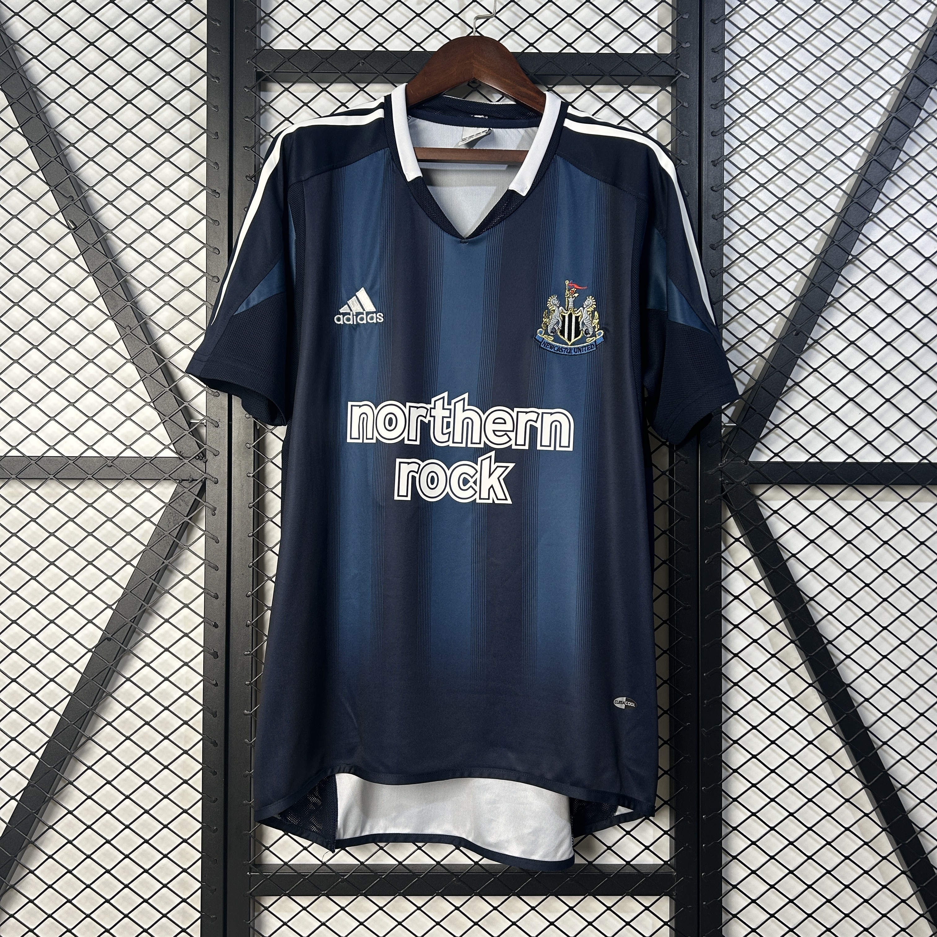 Camiseta Retro Newcastle United 2005/06 