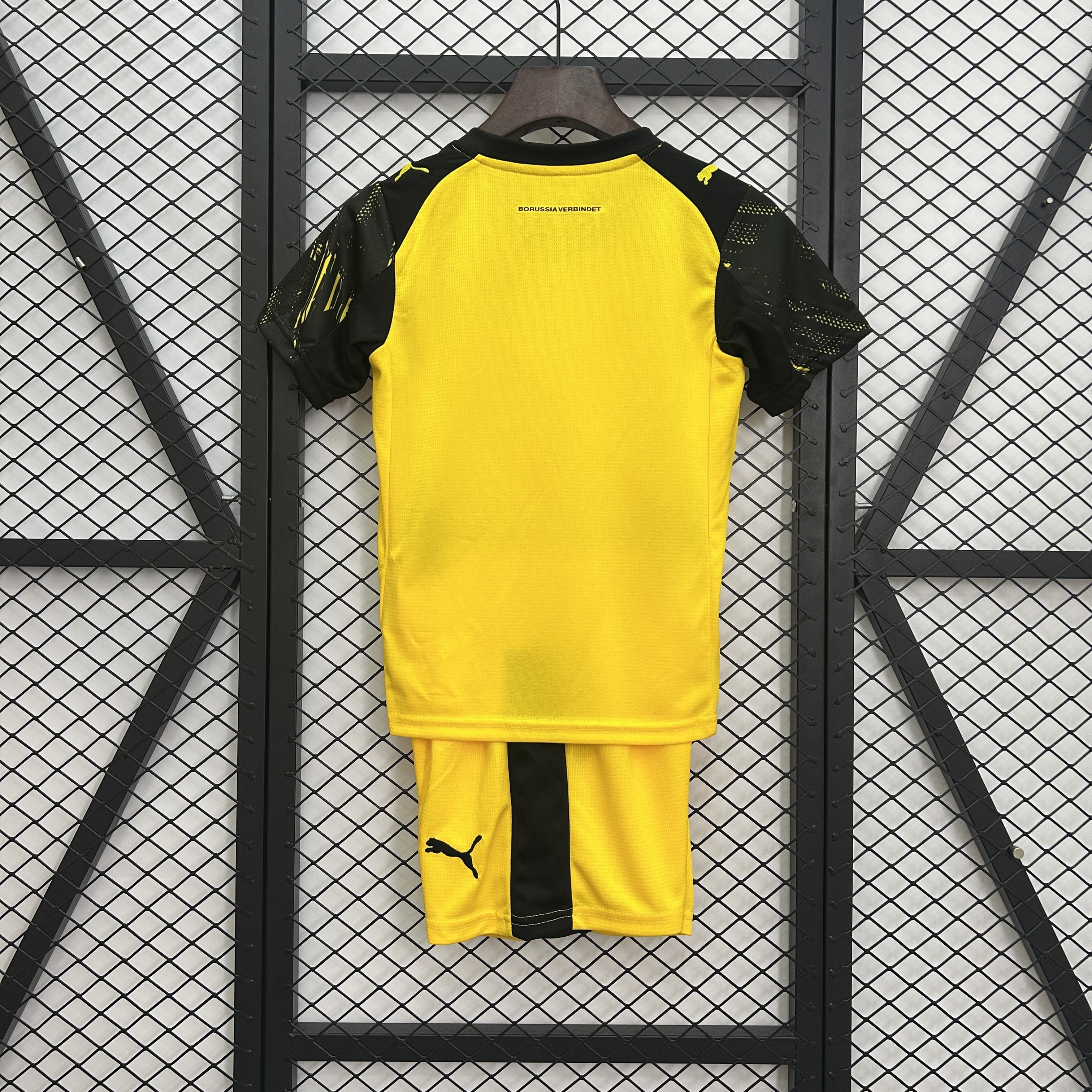 Conjunto niño Dortmund 2025/26  (Primera equipación)