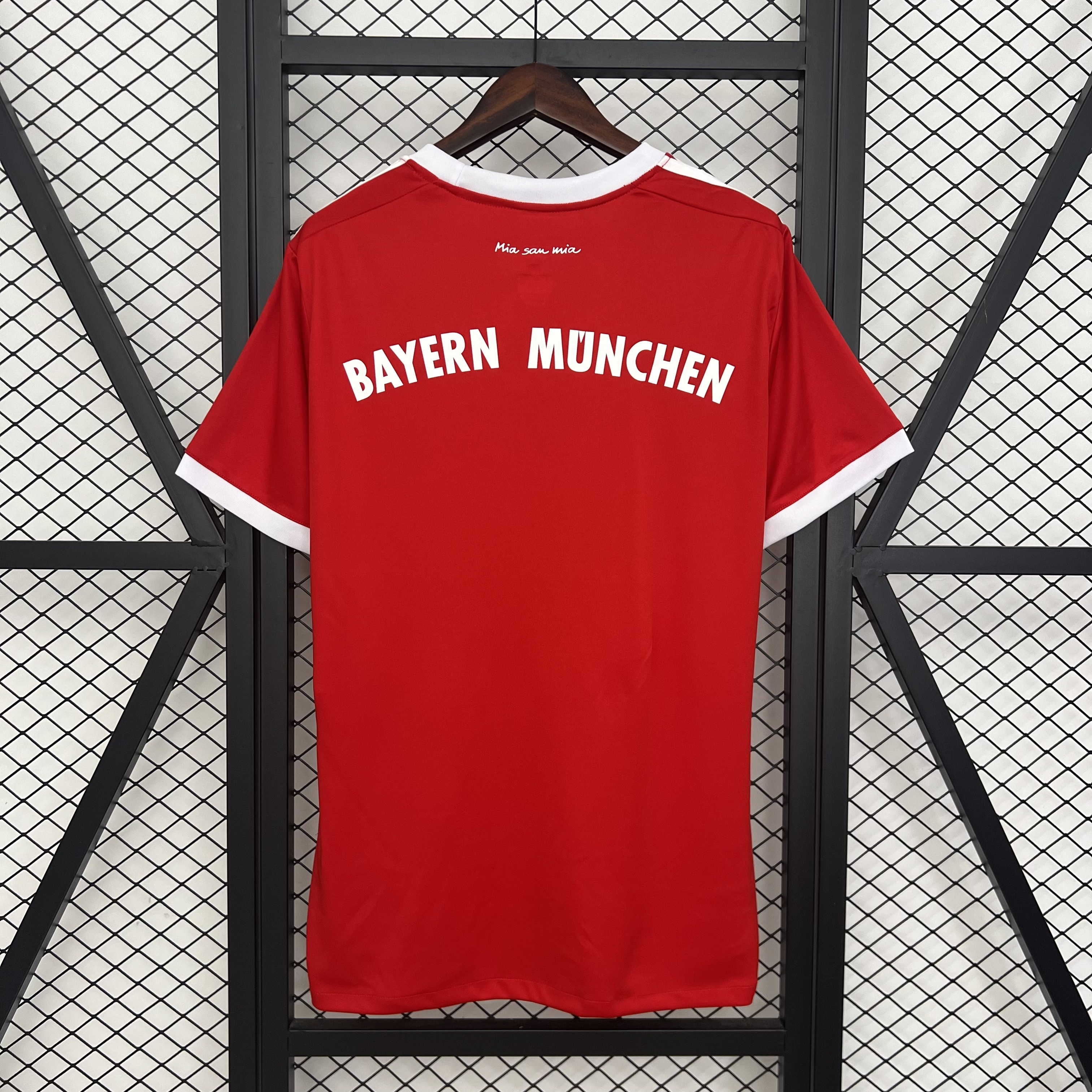 Camiseta Retro Bayern Munich 2017/18 (Primera equipación)
