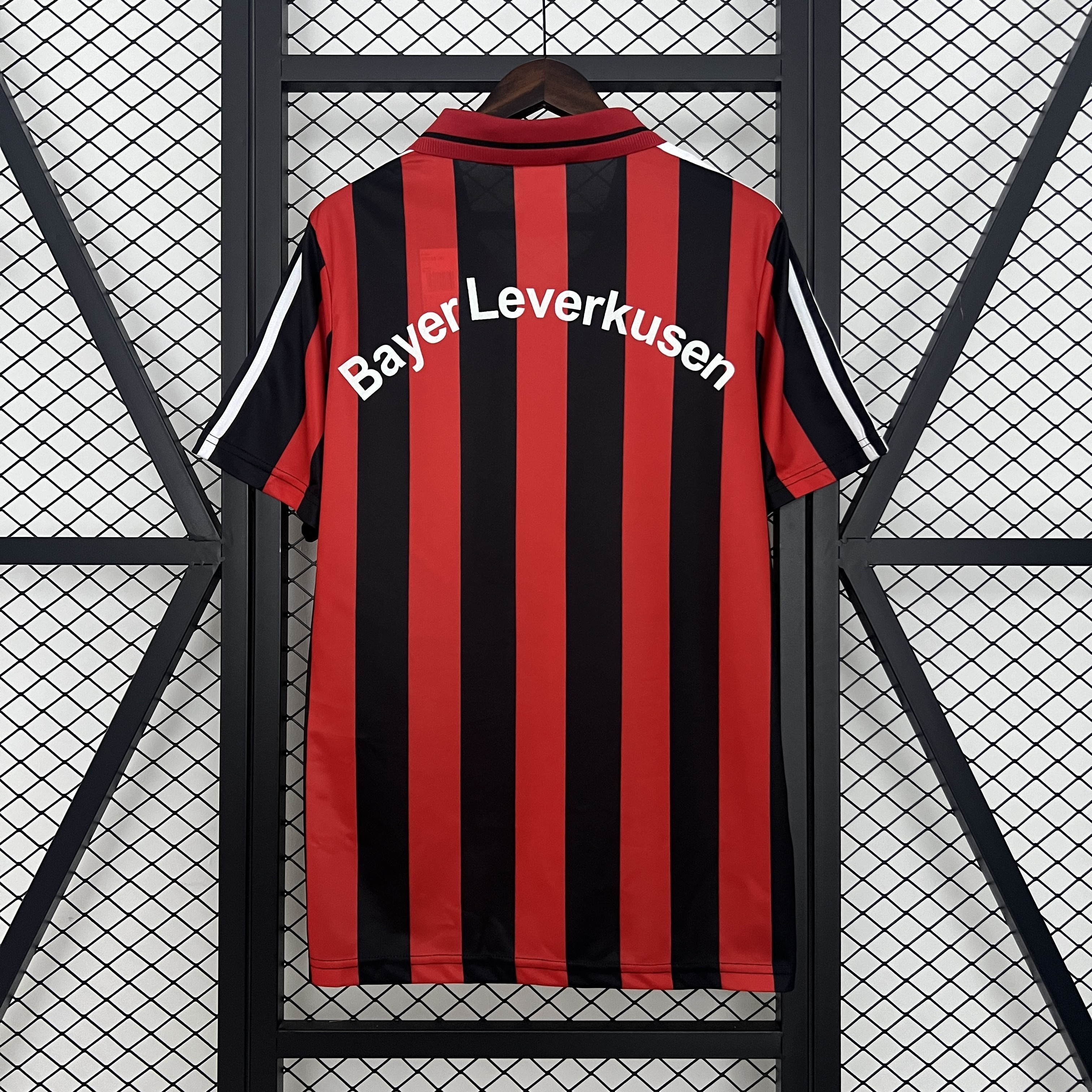 Camiseta Retro Bayer Leverkusen 2001/02  (Primera equipación)