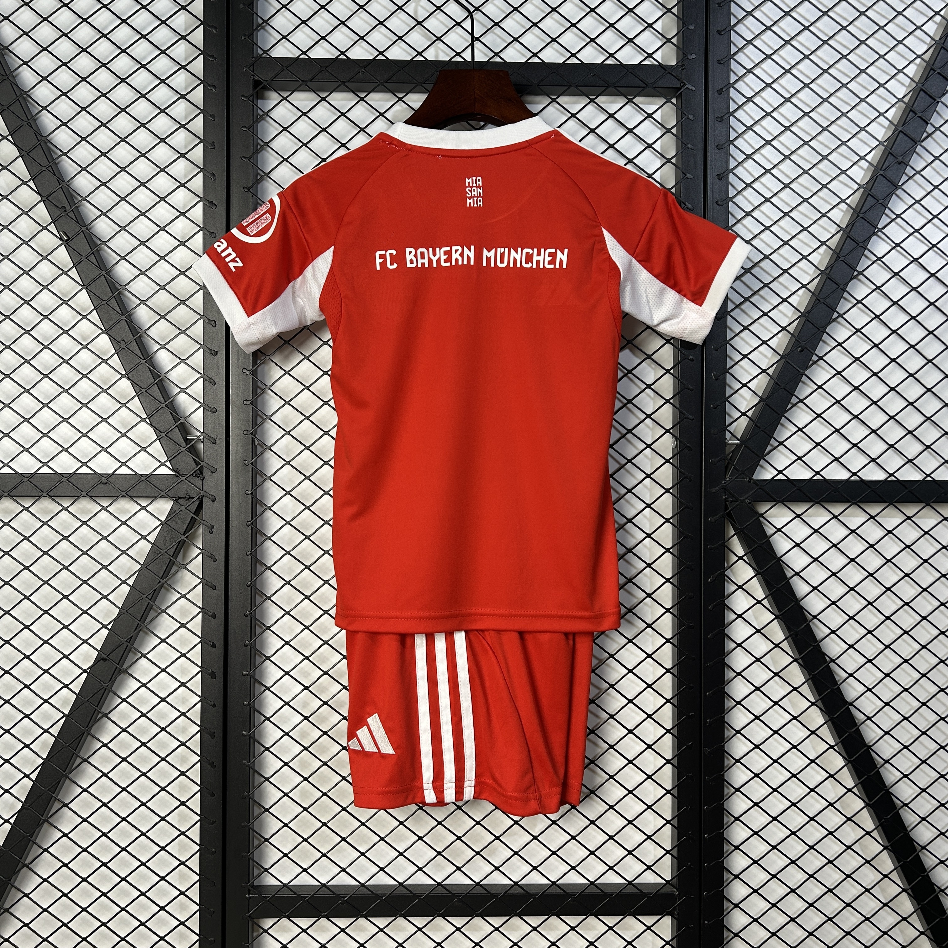 Conjunto niño Bayern Munich 2025/26 (Primera equipación)