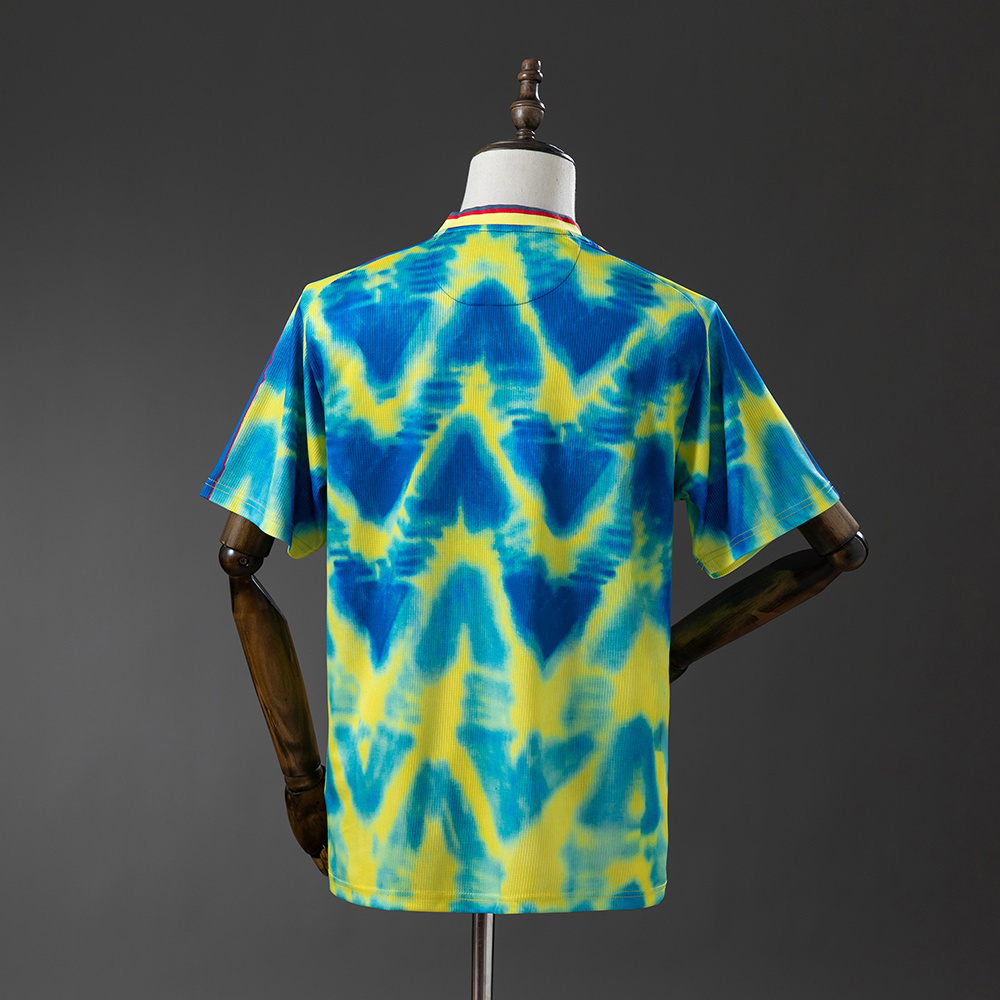 Camiseta Retro Arsenal x Humanrace