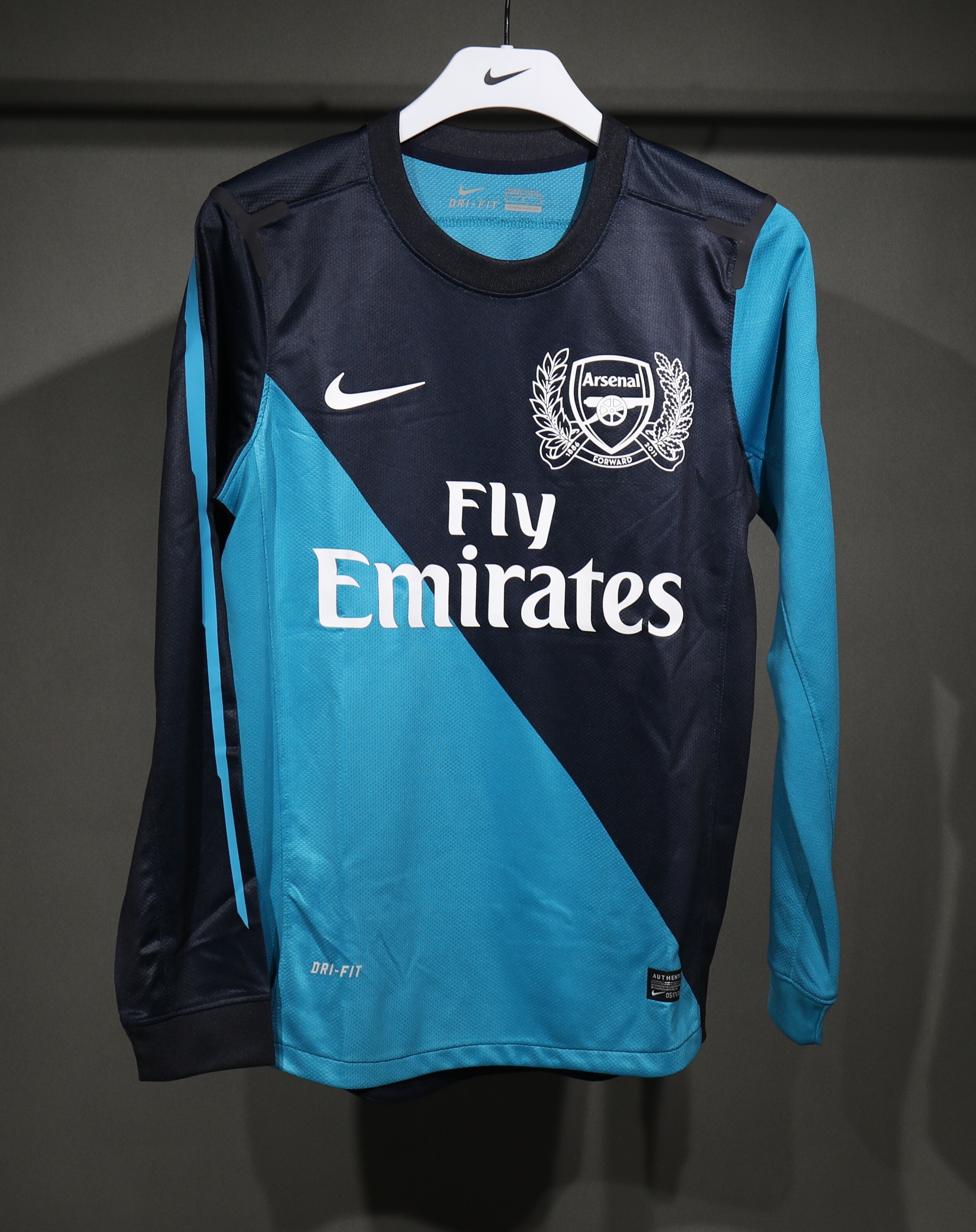 Camiseta Retro Arsenal  2011/2012 (Manga corta y larga)