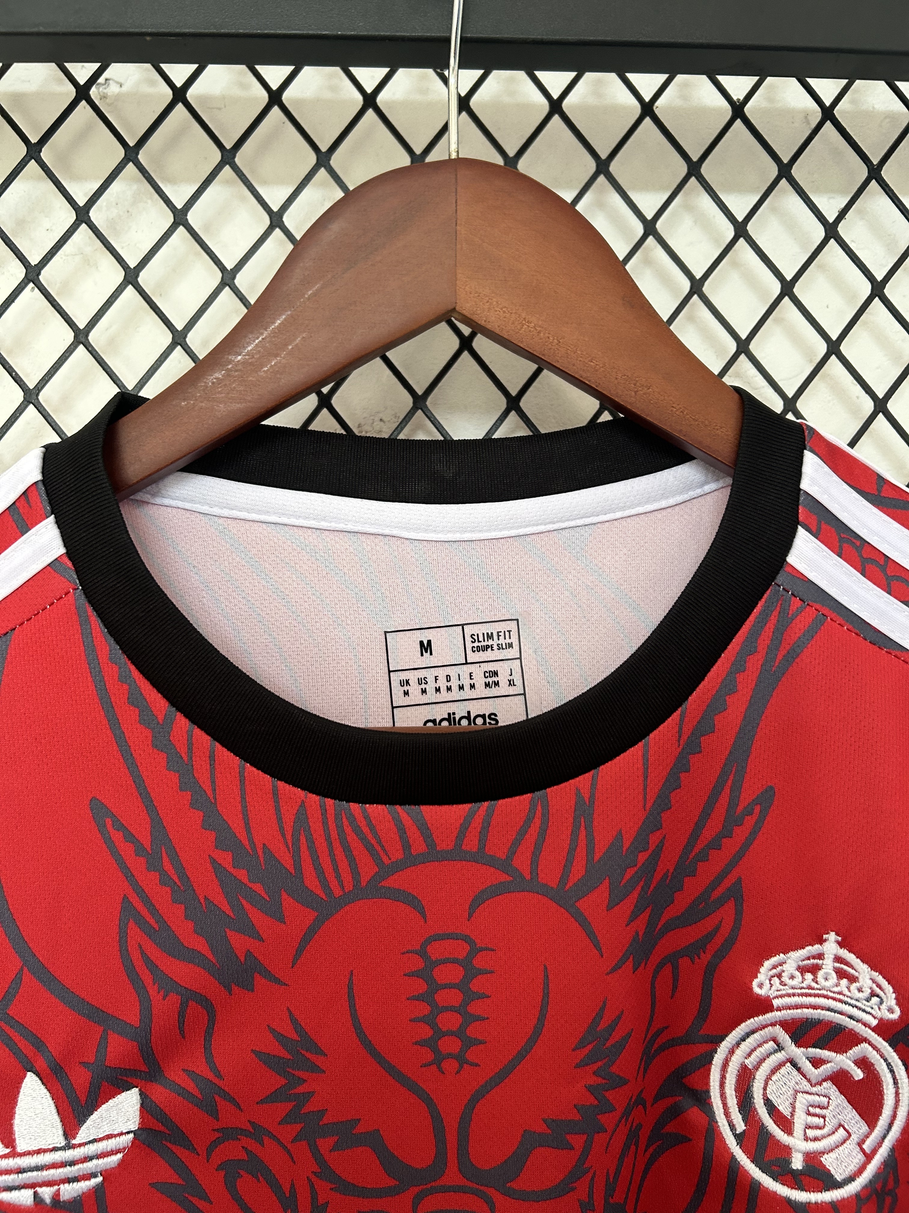 Camiseta Real Madrid 2025/26 