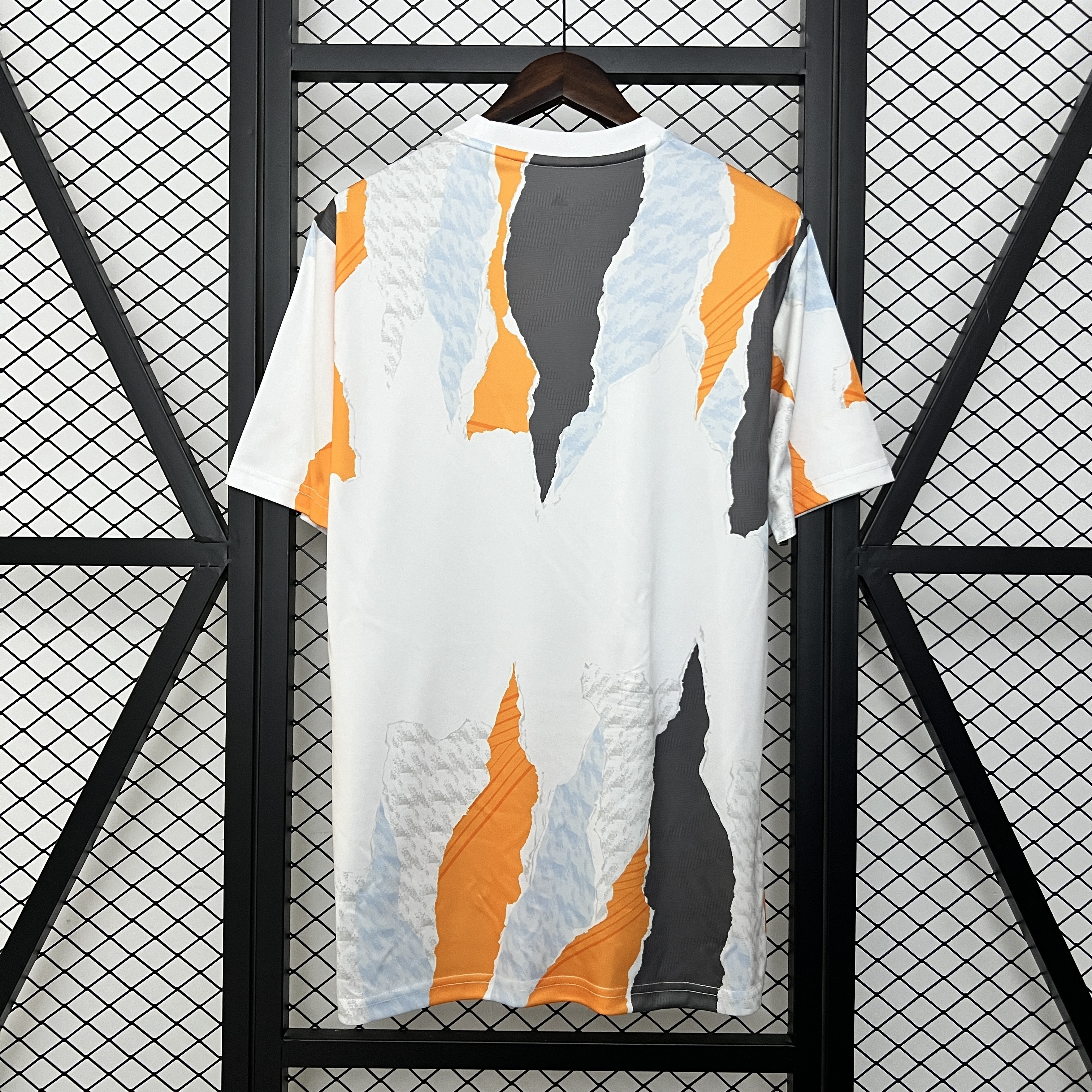 Camiseta entrenamiento Real Madrid 2024/25 