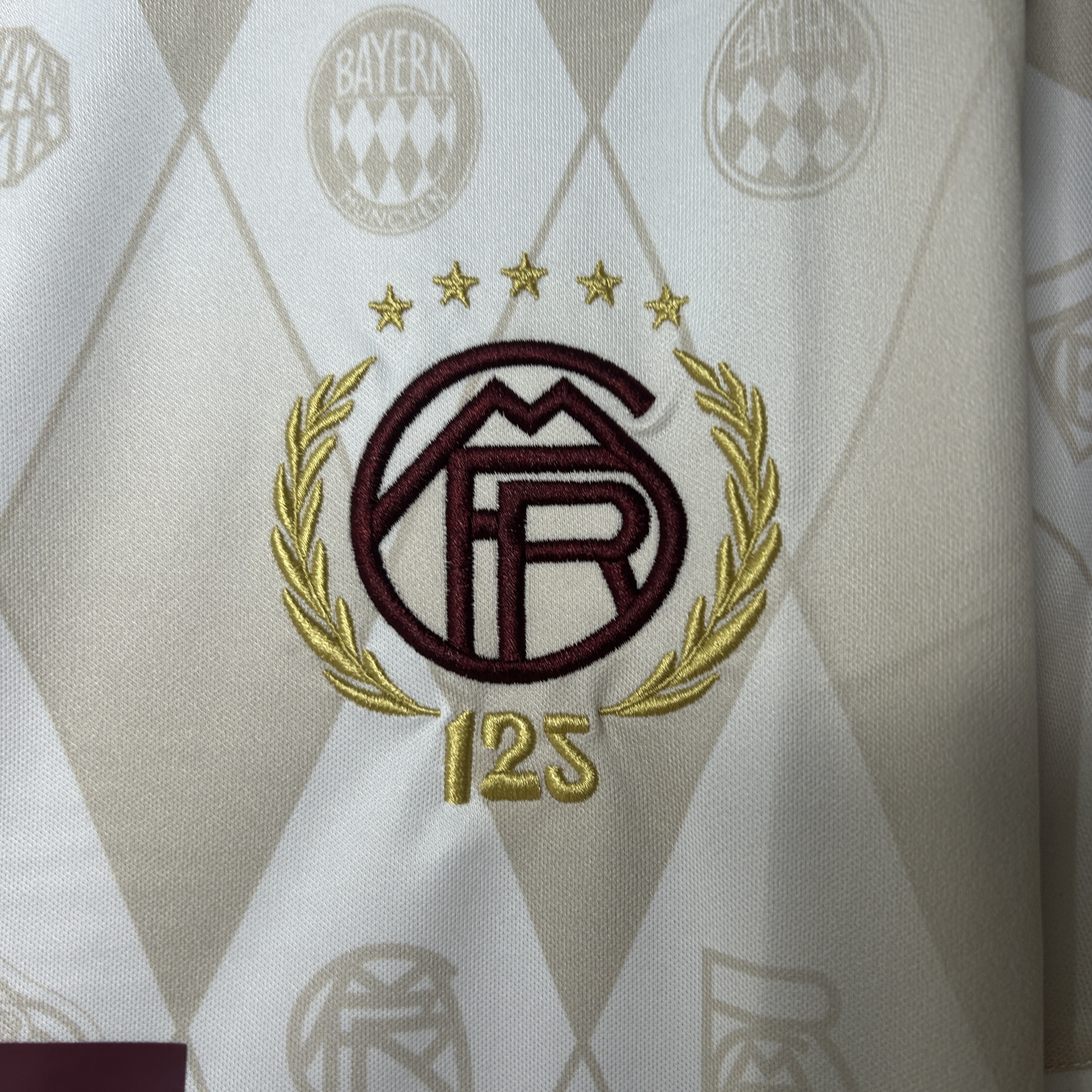 Camiseta Edición especial Bayern Munich 2025/26 