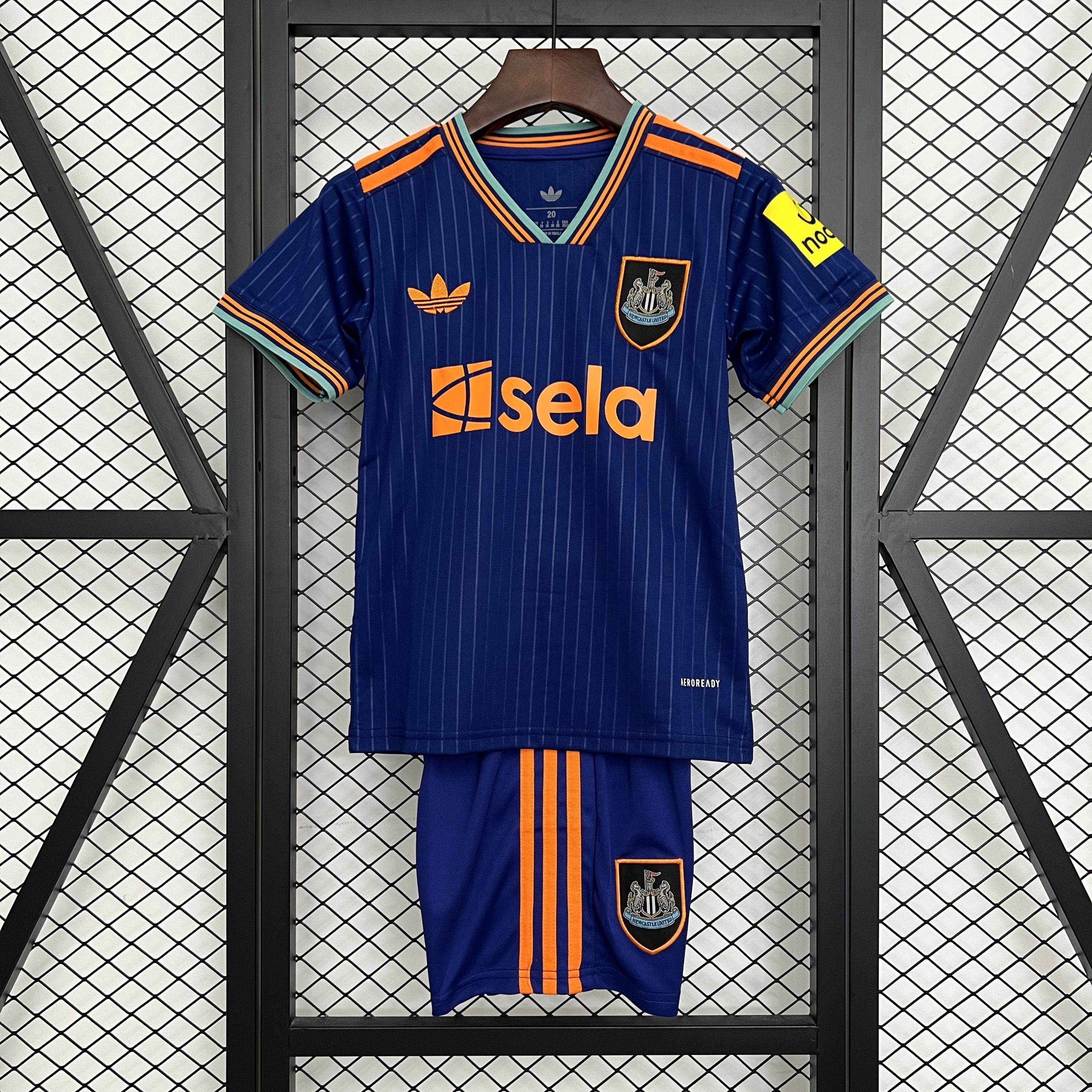 Conjunto Niños Newcastle United 2025/26  (Tercera equipación)