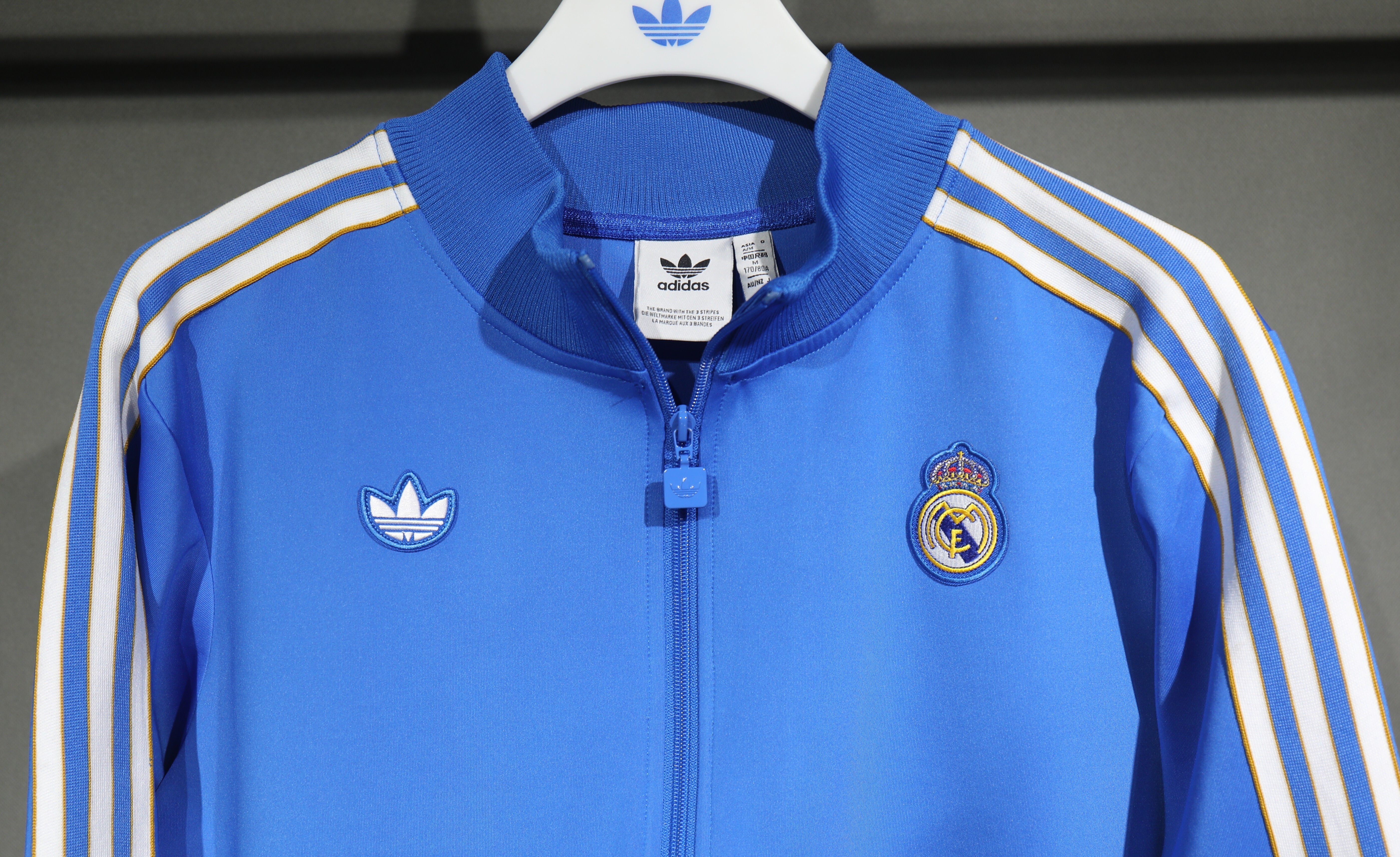 Conjunto Chandal Real Madrid 2025/26 azul