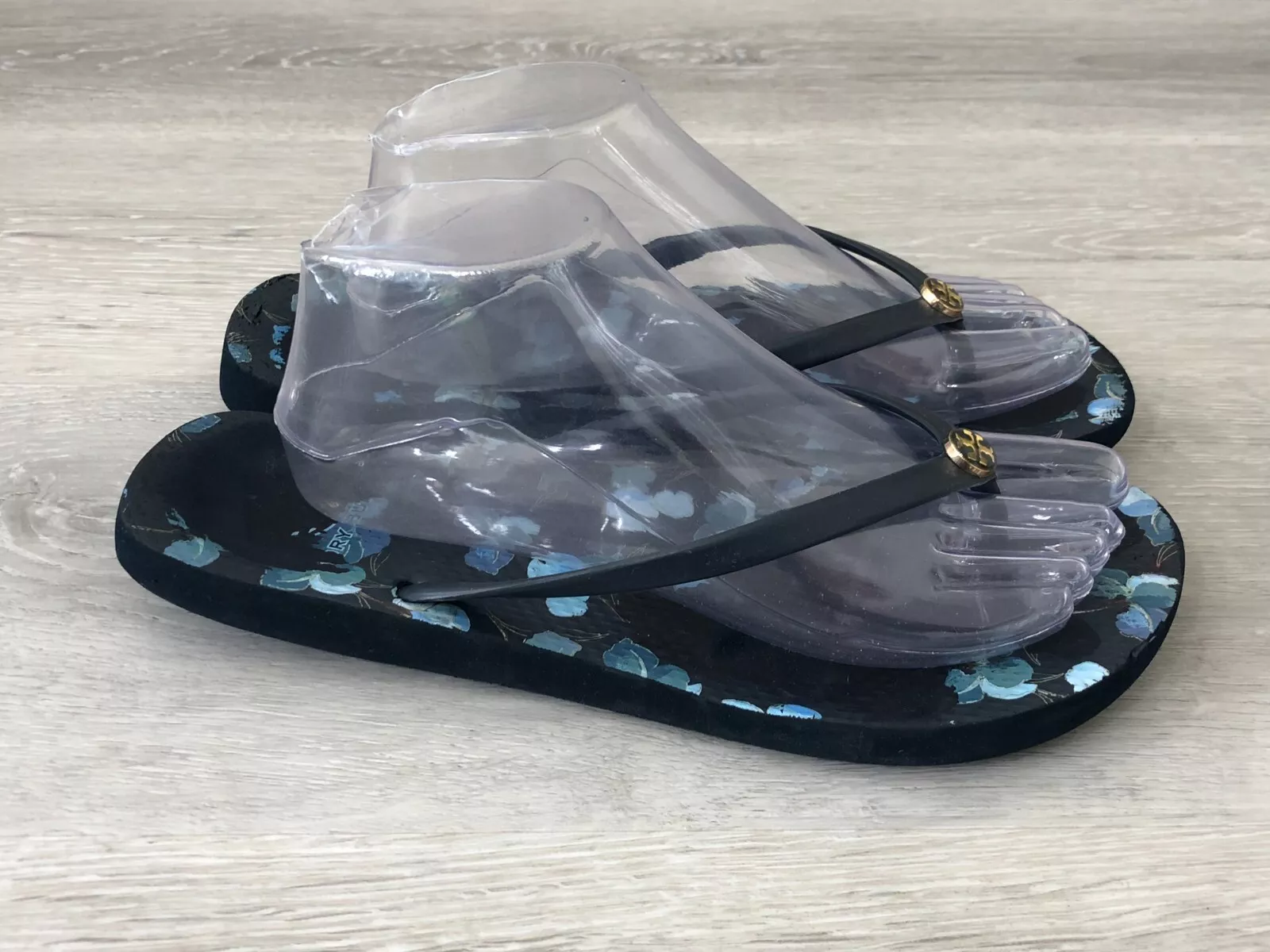 Tory Burch Rubber Thin Flip Flop Thong Sandal