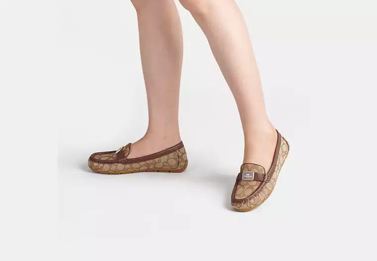  Mona Driver In Signature Jacquard | COACH