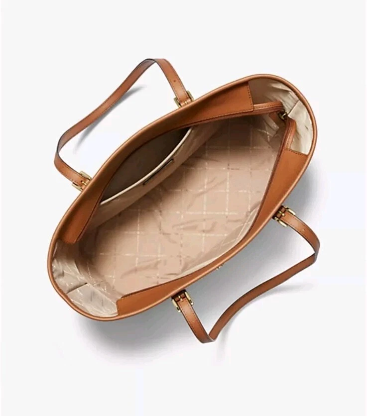 Michael Kors Jet Set Travel Color Vanilla Size XL