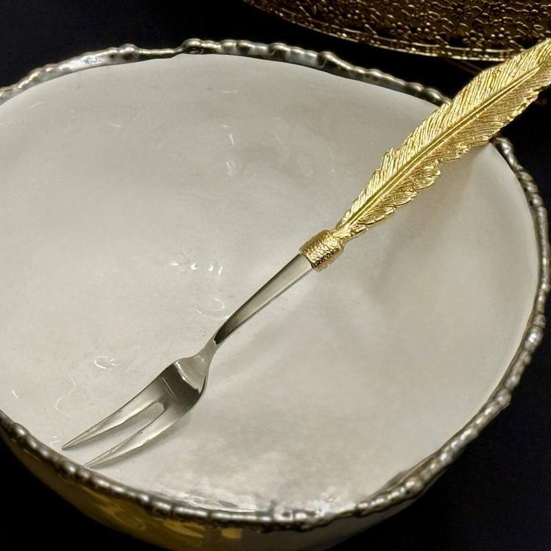 Luxurious Gold Feather Handle Serving Set - 5
