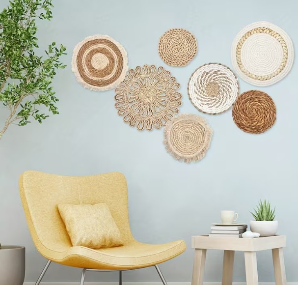 مجموعة رائعة من الأعمال اليدوية المصنوعة من الخوص والألياف الطبيعية