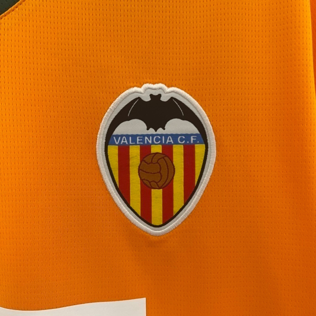 Tercera Equipación Valencia 24/25