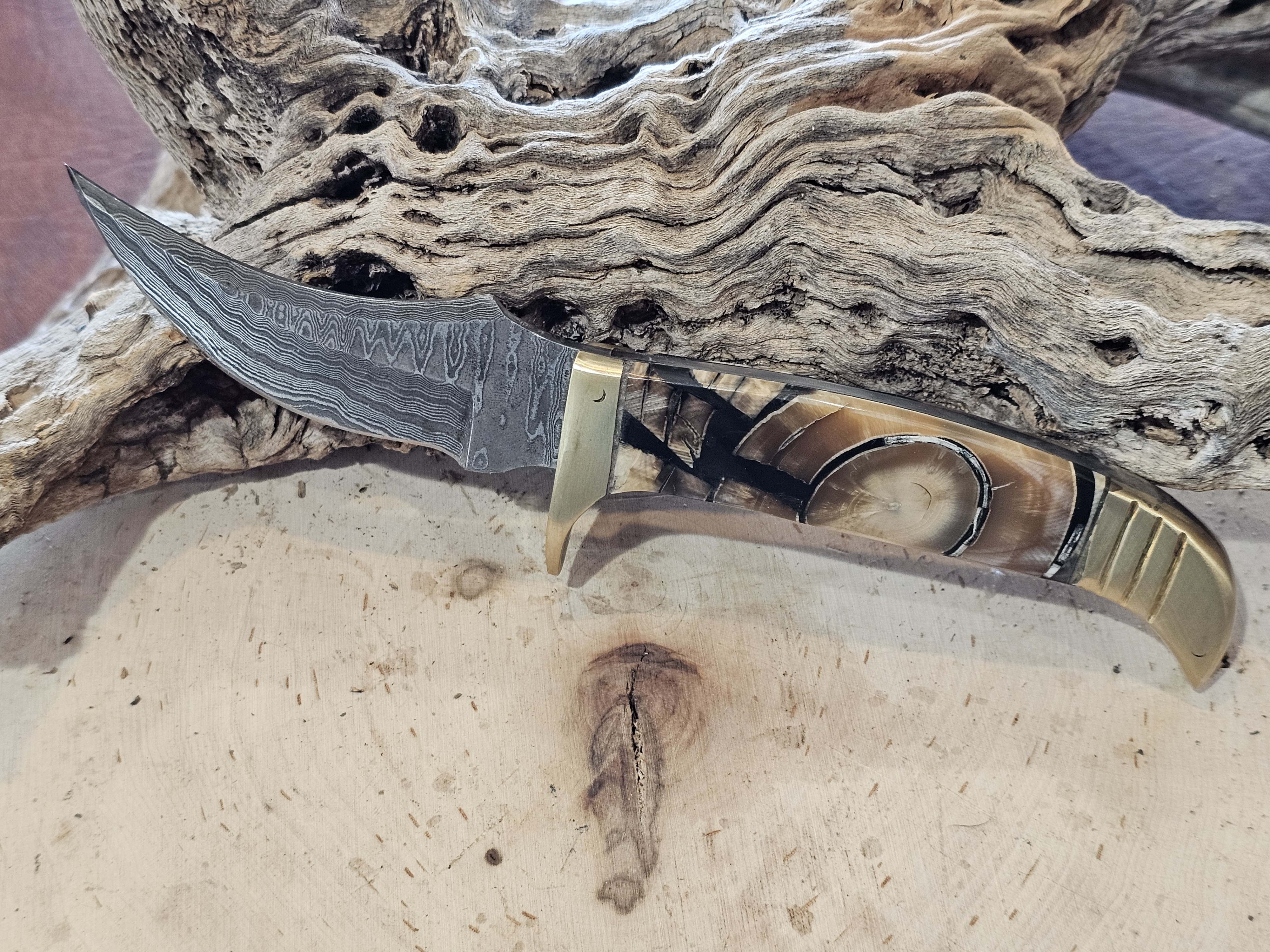 Fixed blade damascus knife with Woolly Mammoth Tusk handle