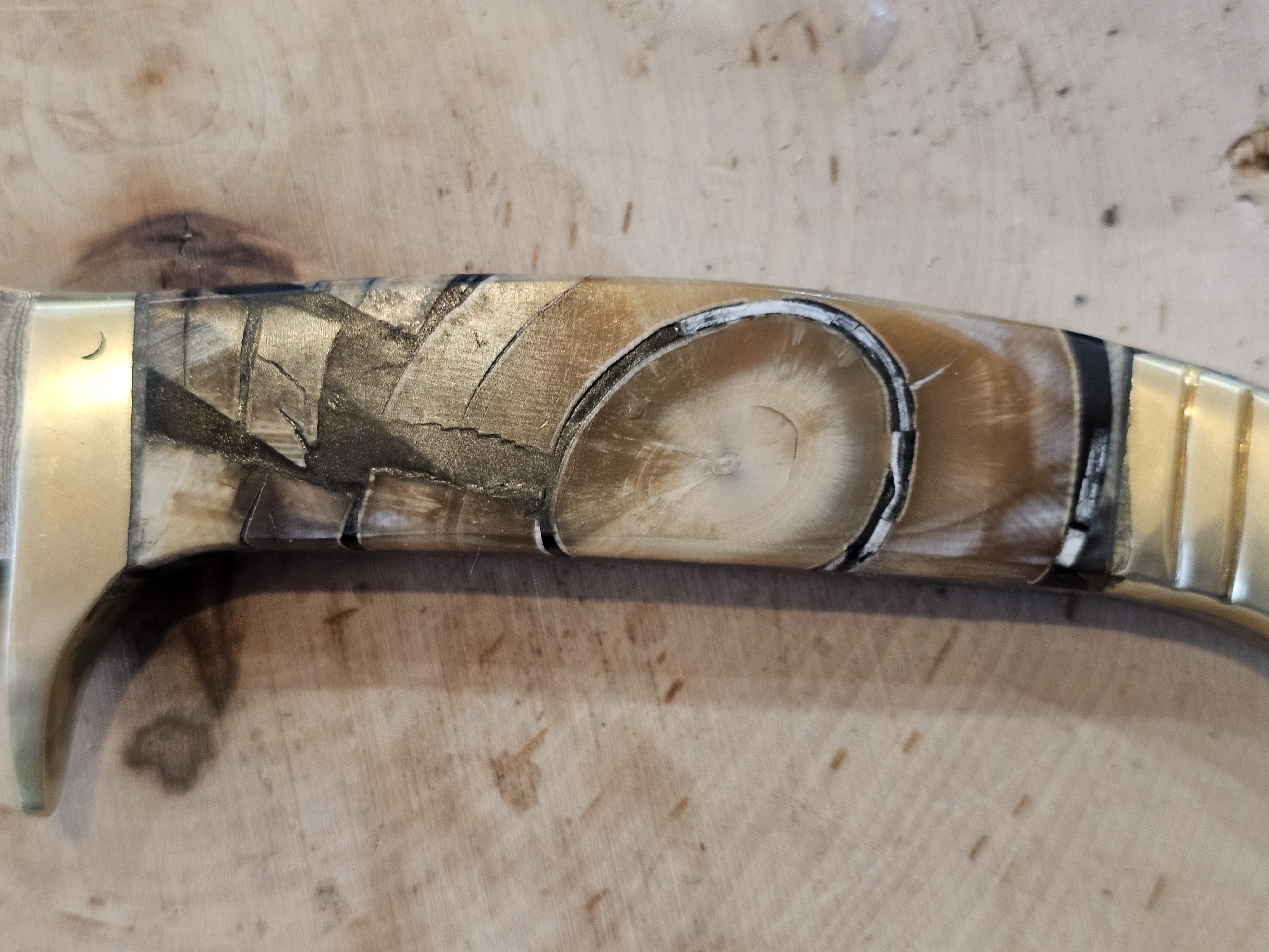 Fixed blade damascus knife with Woolly Mammoth Tusk handle