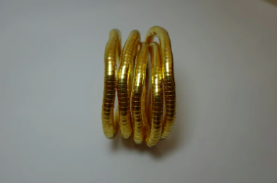 Collar moldeable dorado en acero inoxidable