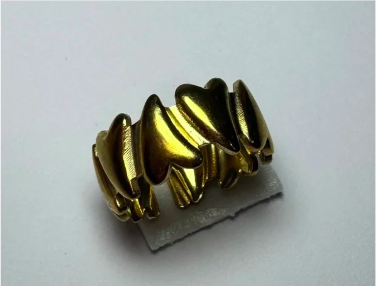 Anillo Corazones Juntos Dorado