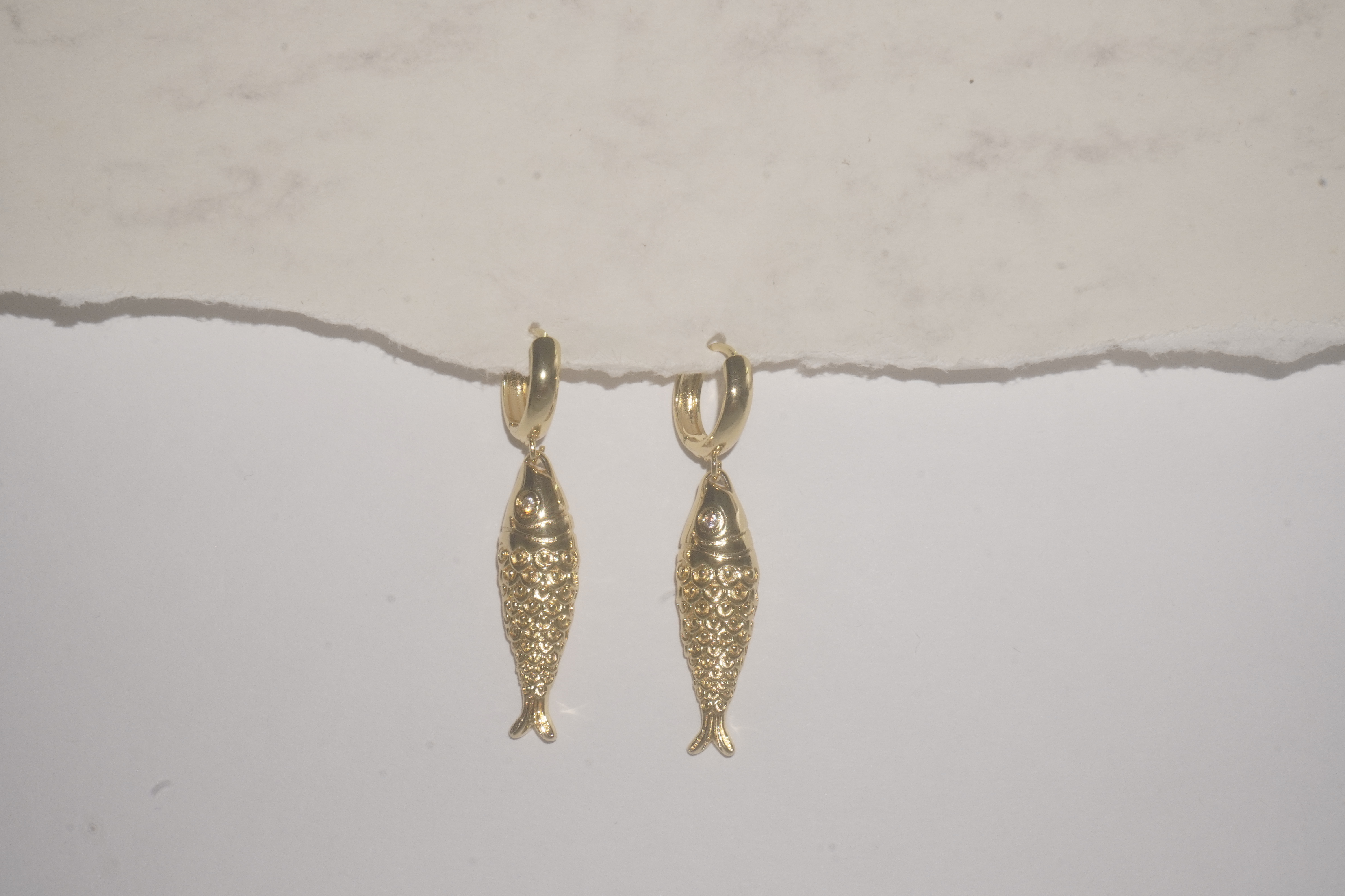 Aretes pez dorado