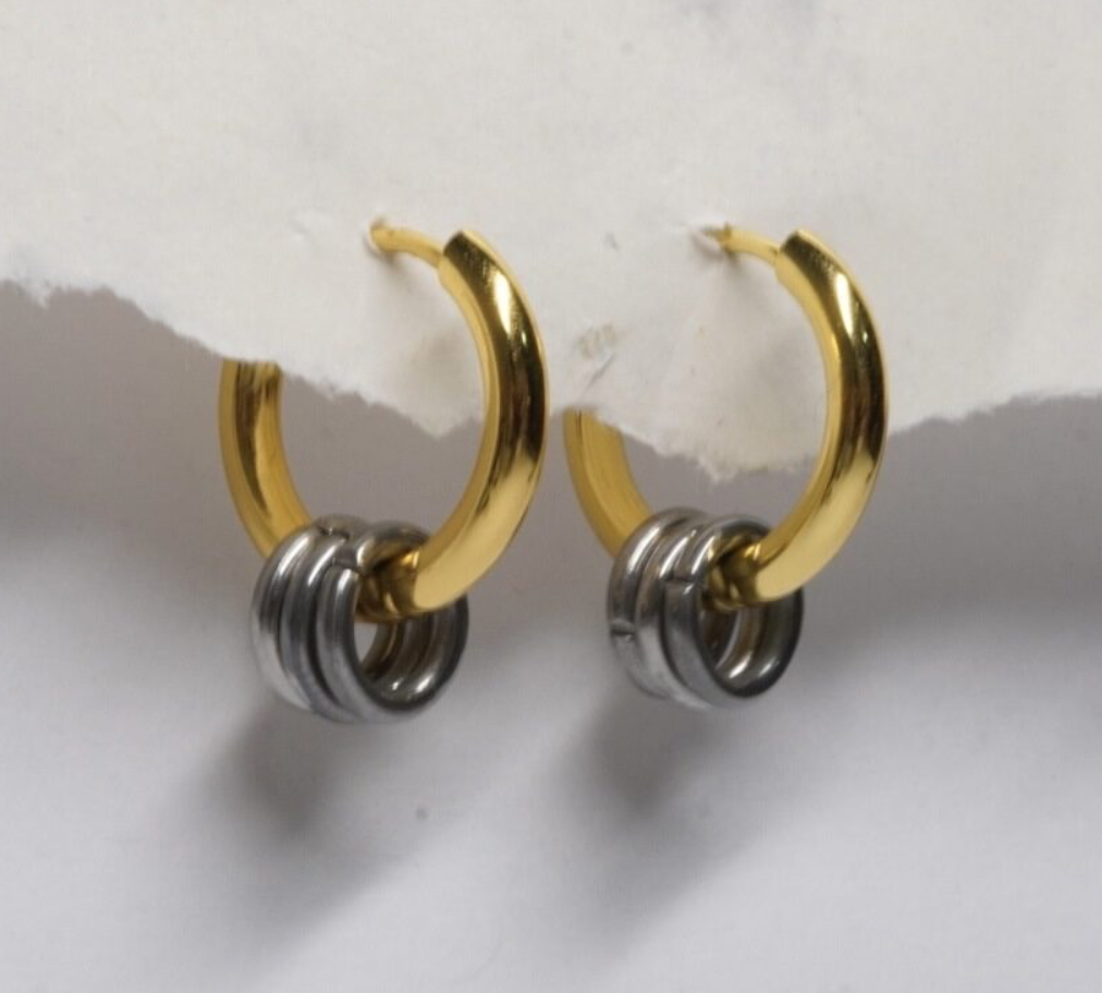 Arracada bicolor con 3 circulitos