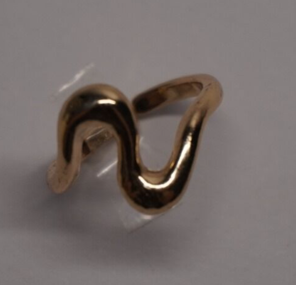 Anillo de acero inoxidable en dorado