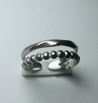 Anillo doble línea con bolitas y torneadas