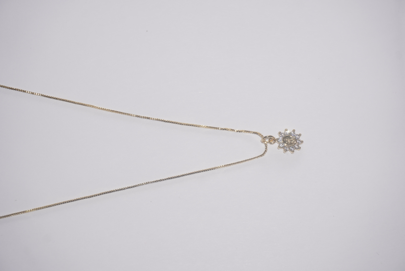 Collar virgen de guadalupe zircon 