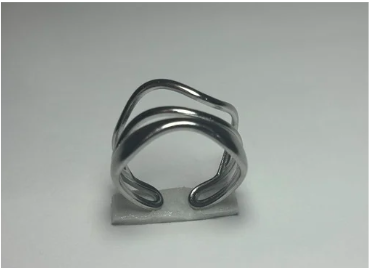 Anillo de 3 Líneas Onduladas