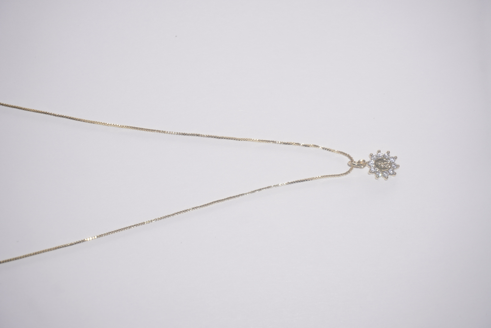 Collar virgen de guadalupe zircon 