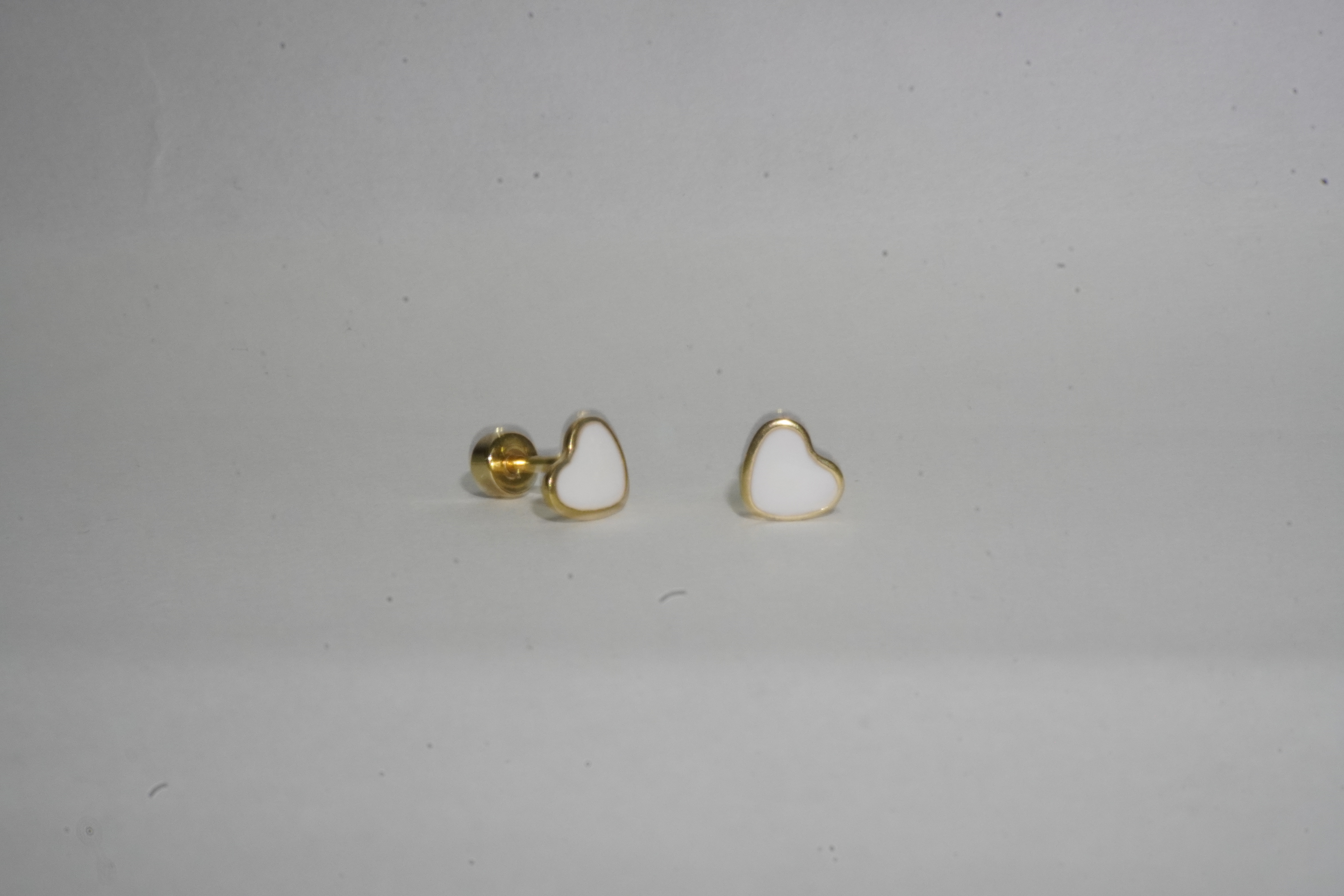 Broquele corazón blanco 