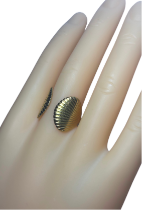 Anillo doble concha en dorado
