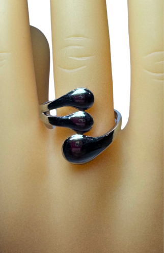 anillo asimetrico modelo 3