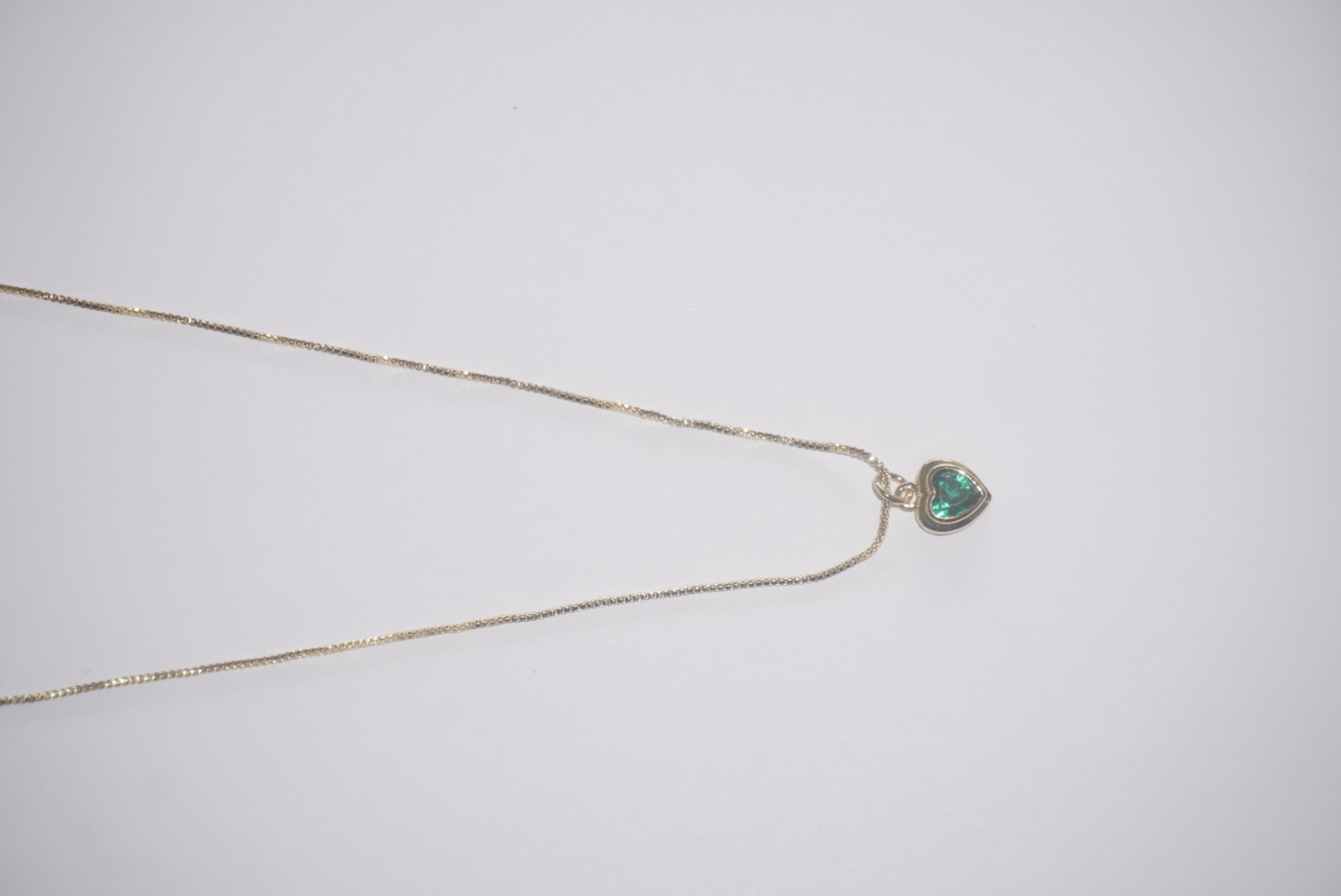 Collar corazón verde