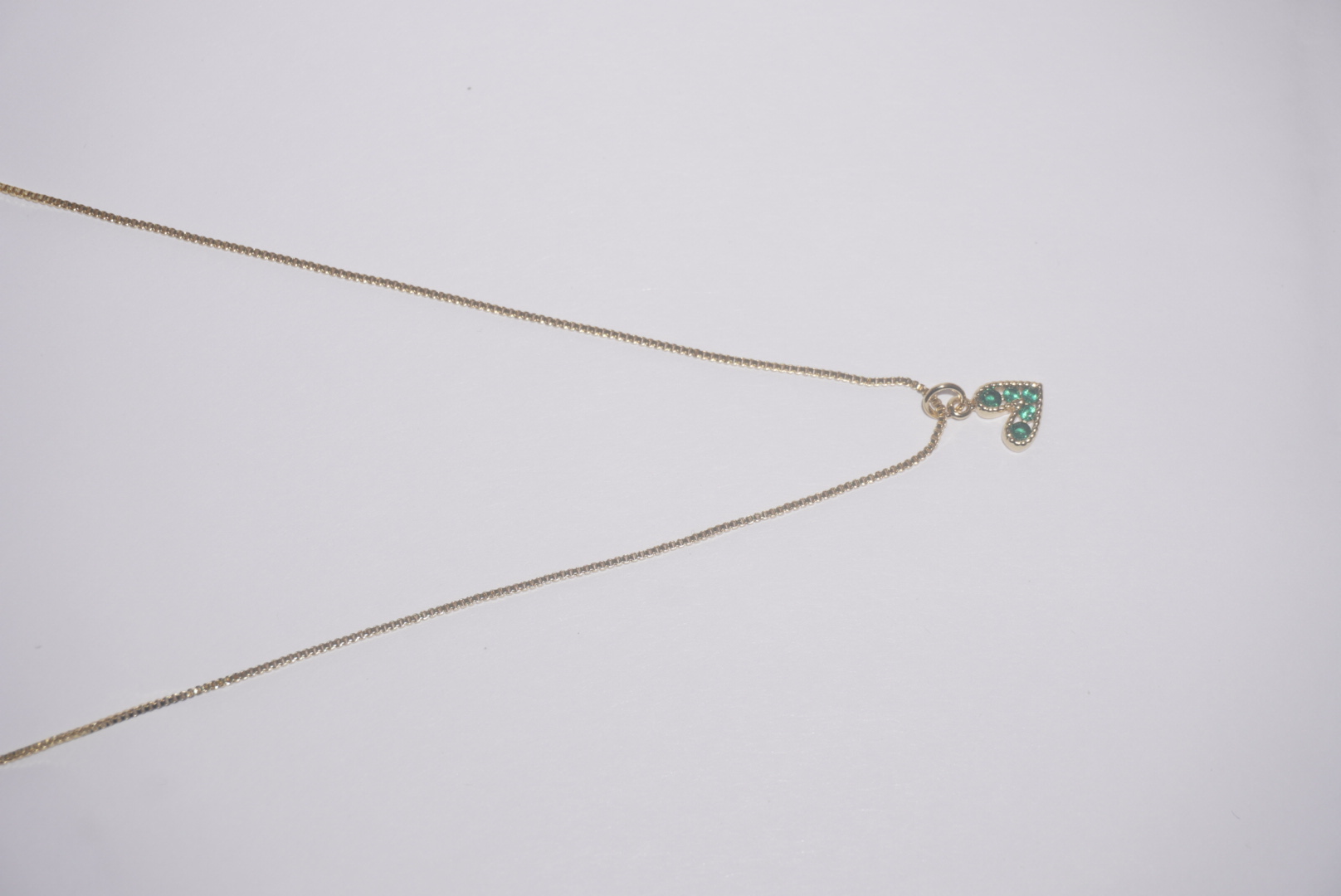 Collar mini corazón verde