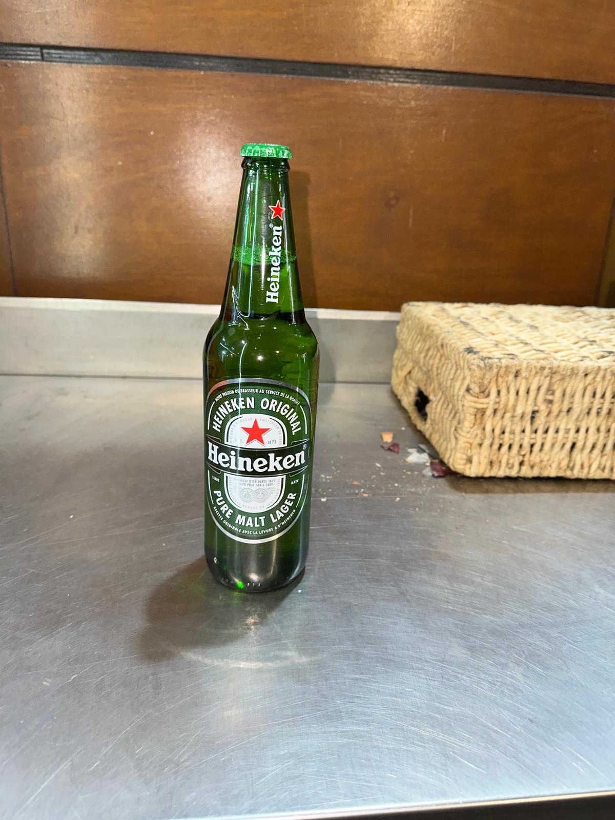 Bouteille de bière Heineken