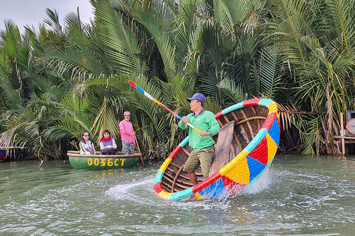 Le Vietnam entre Amis : Fun & Aventure (20 jours)