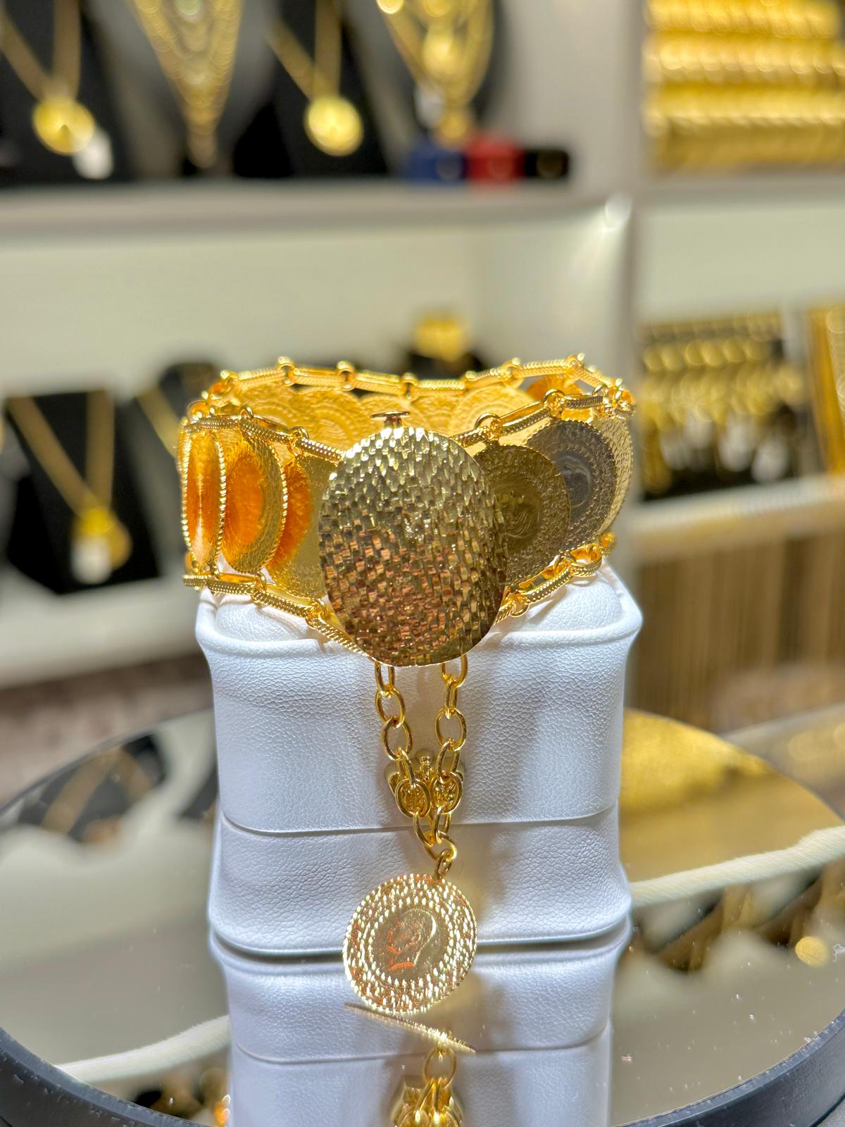 Çeyrekli Bileklik Kelepçe Altın Kaplama