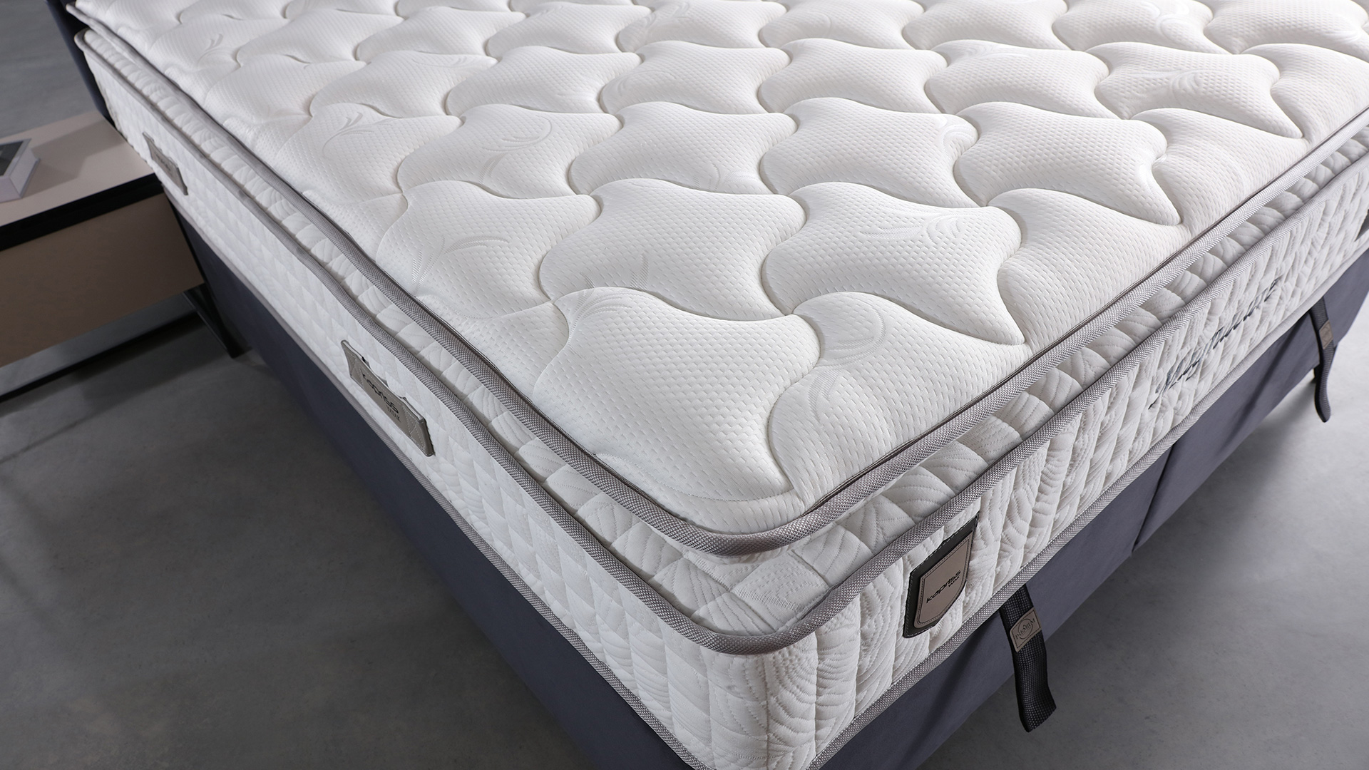 Magnacare Antrasit Yatak ve Baza Takımı