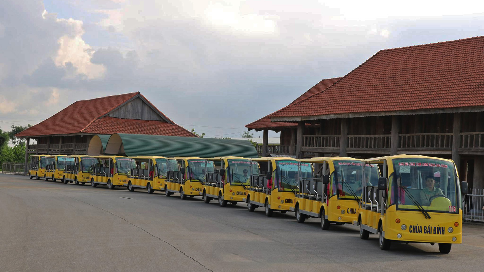 Ninhbinh 1 Day : Bai Dinh - Trang An (Limousine Bus)