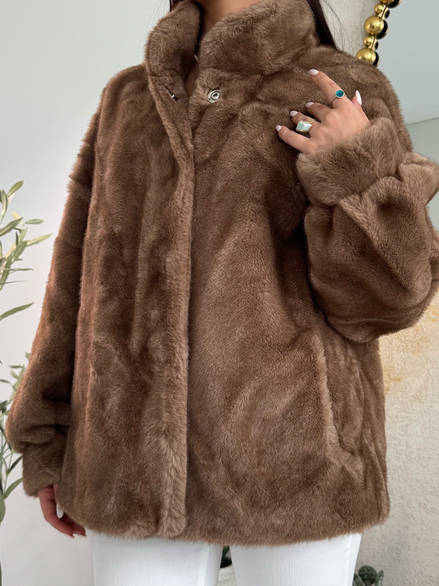 Dirbtinio kailio paltas