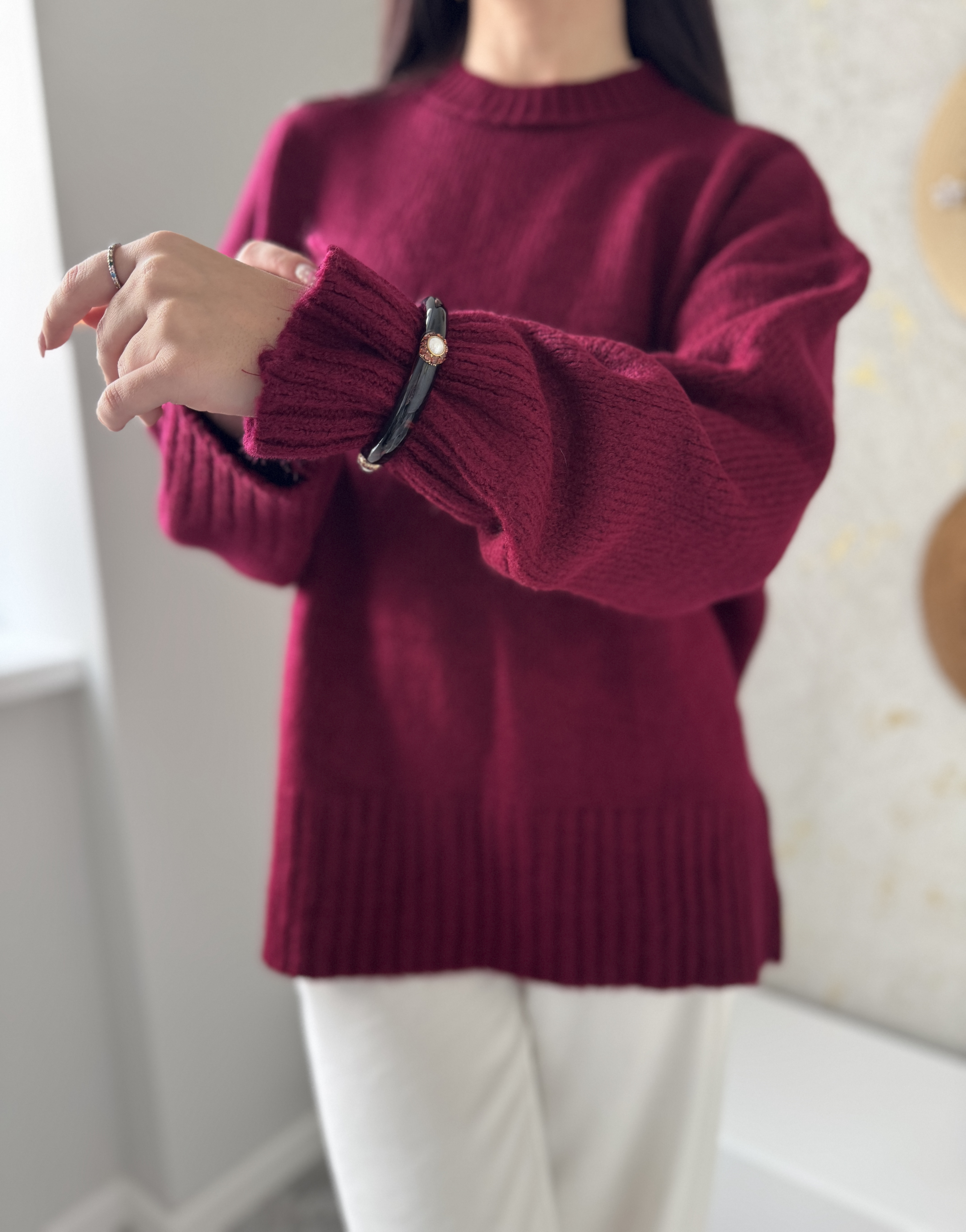 Bordo spalvos megztinis