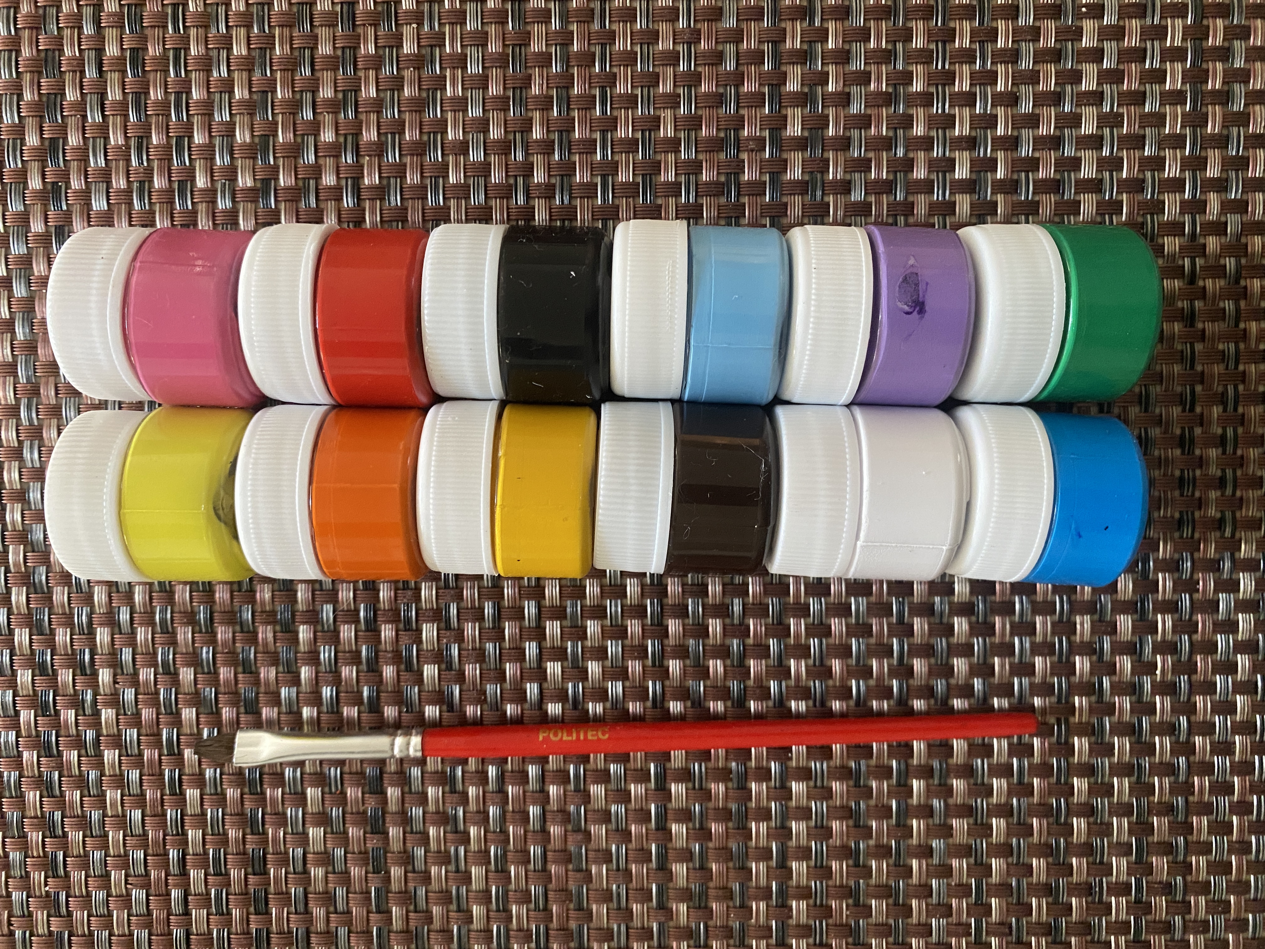 Juego de pinturas POLITEC  10 pzas. Código: 5001