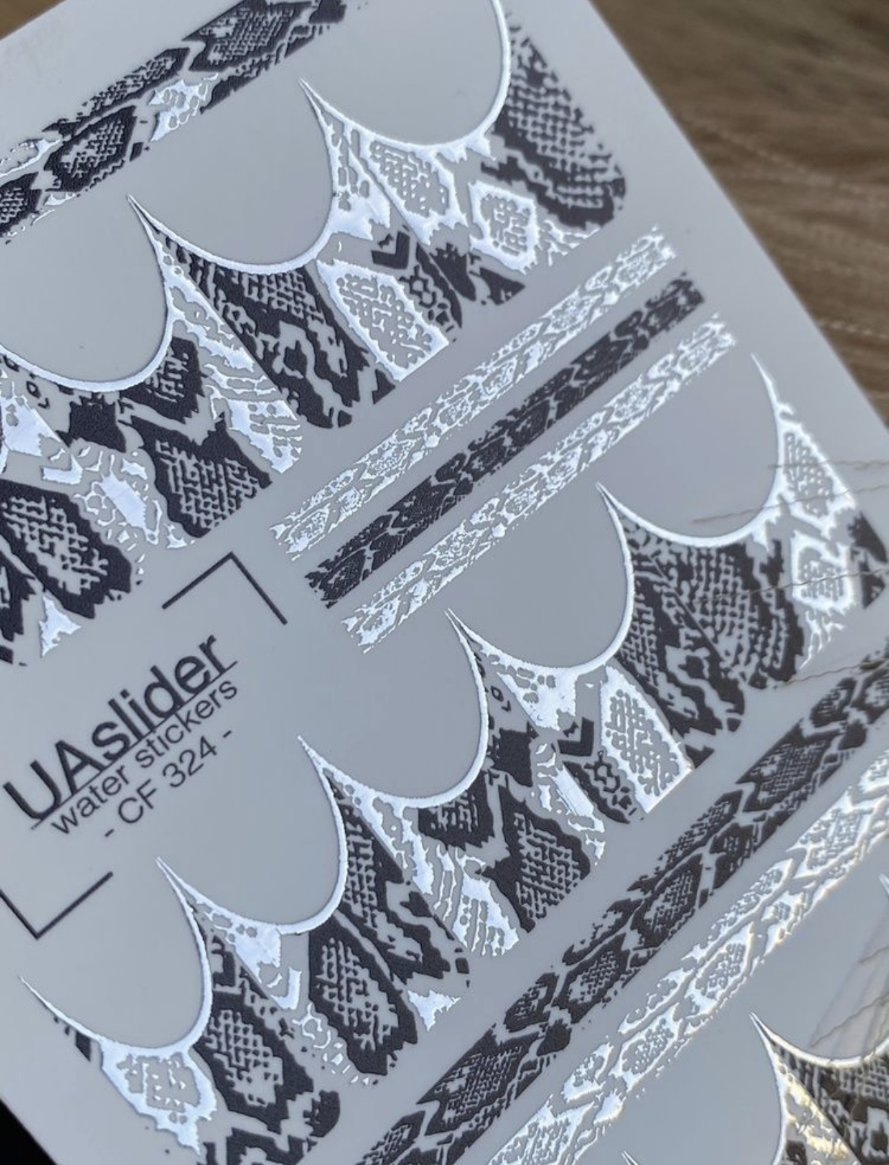 Vandens nagų plėvelės NR. 324