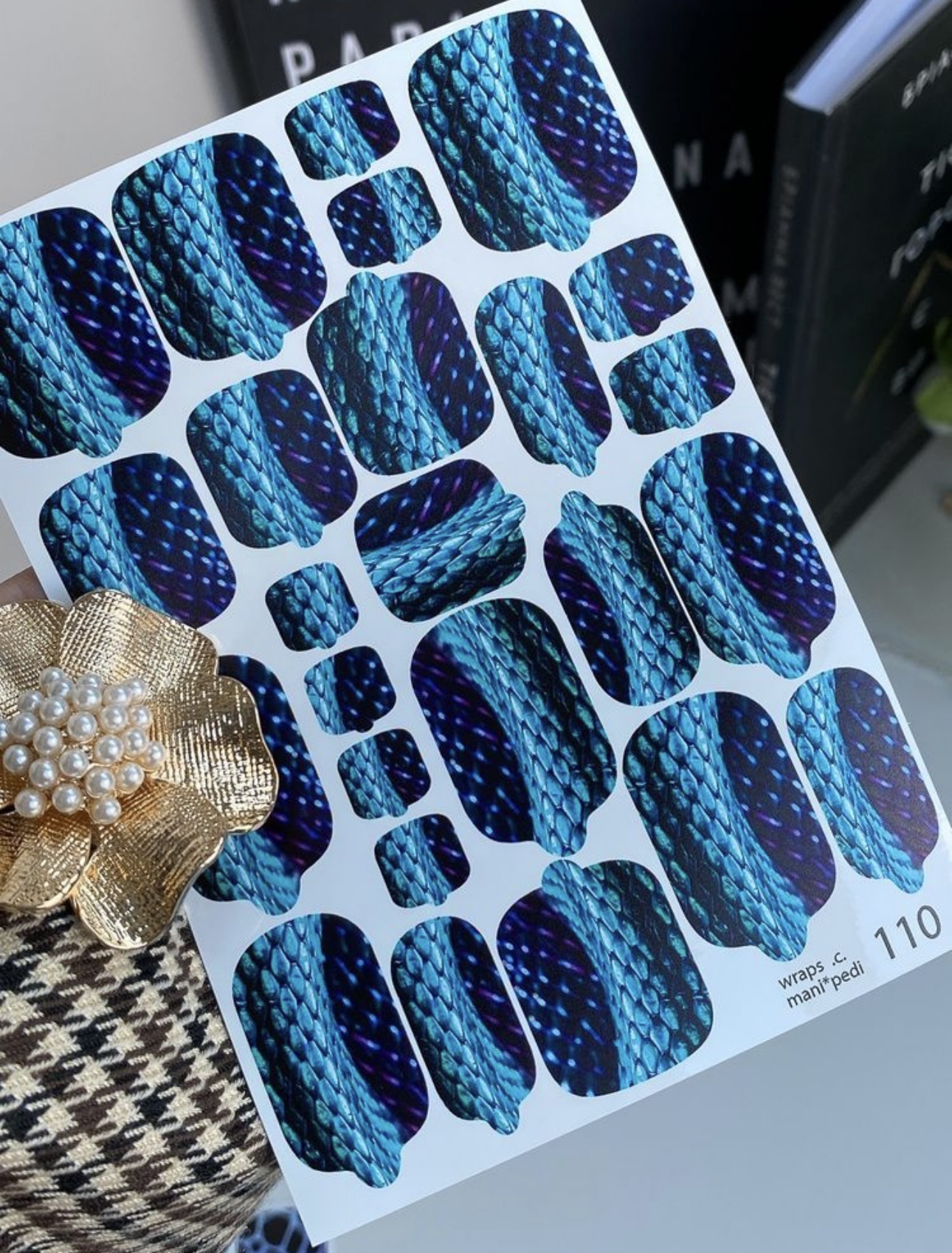 Nagų plėvelių komplektas manikiūrui ir pedikiūrui | 110