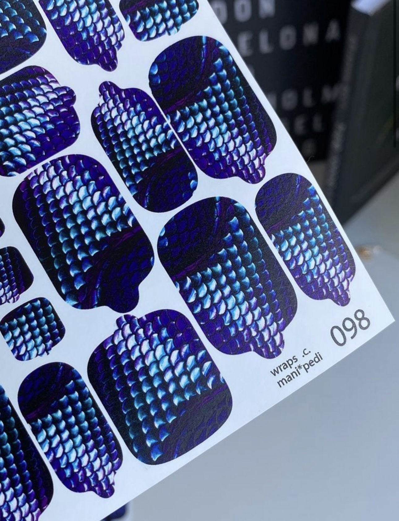 Nagų plėvelių komplektas manikiūrui ir pedikiūrui | 098