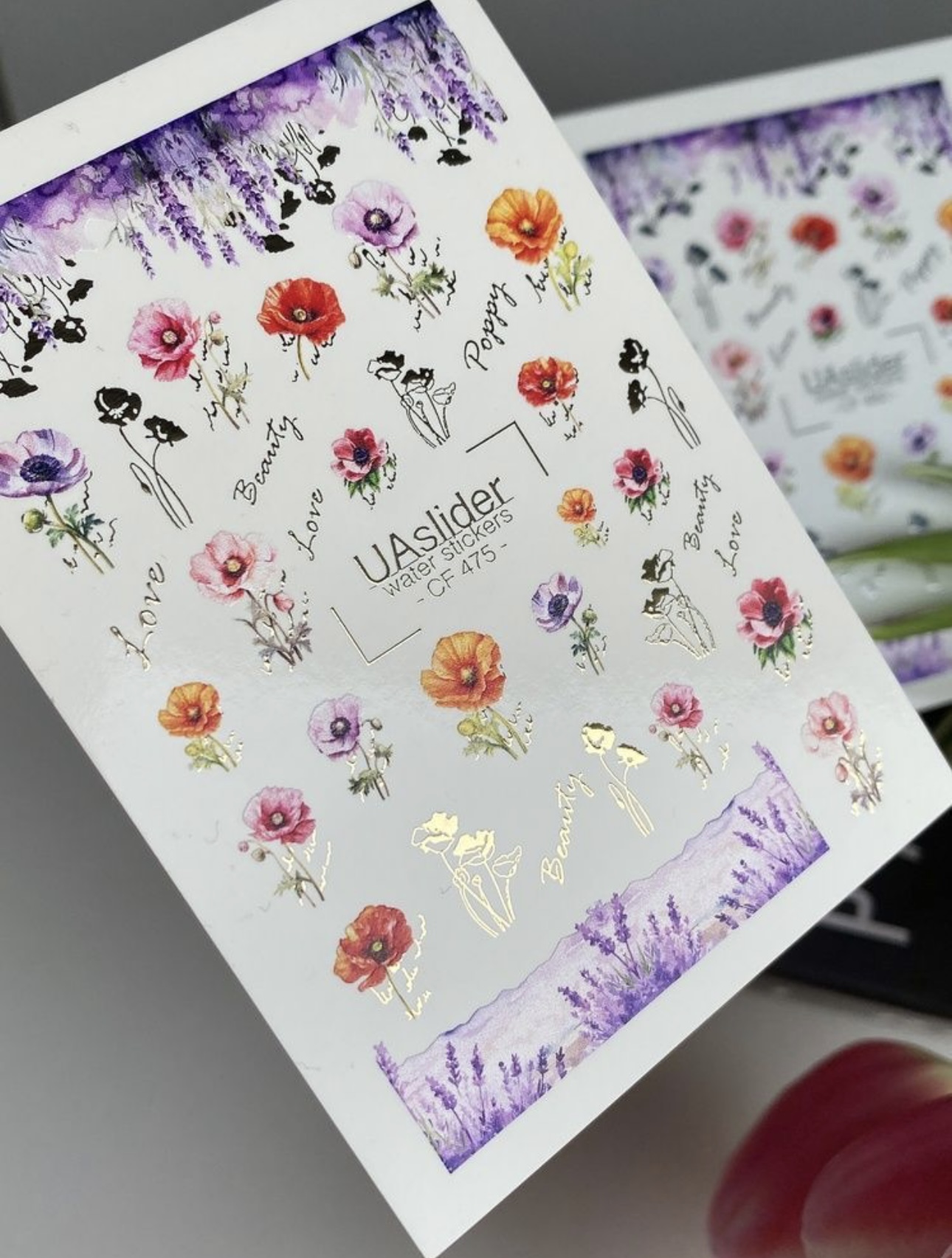 Nagų plėvelės su gėlių motyvais