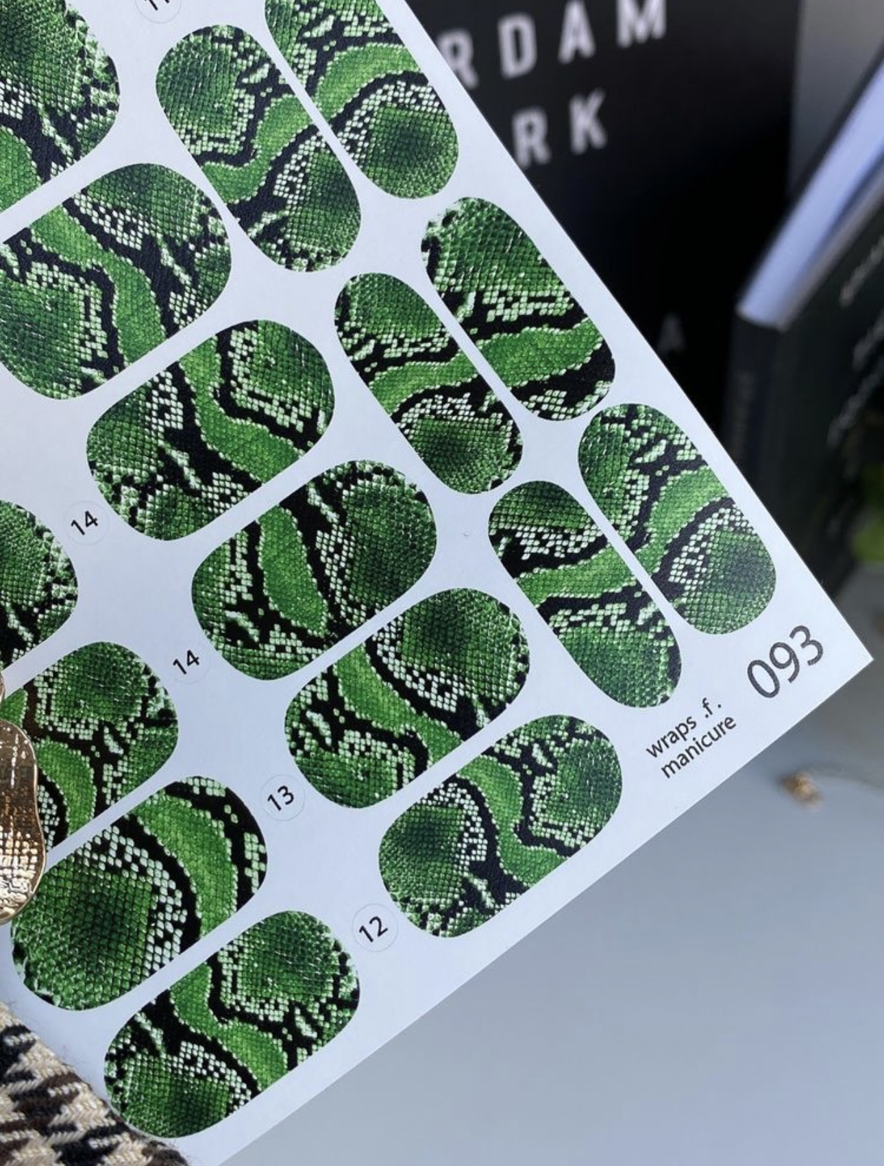 Nagų plėvelė manikiūrui | 093