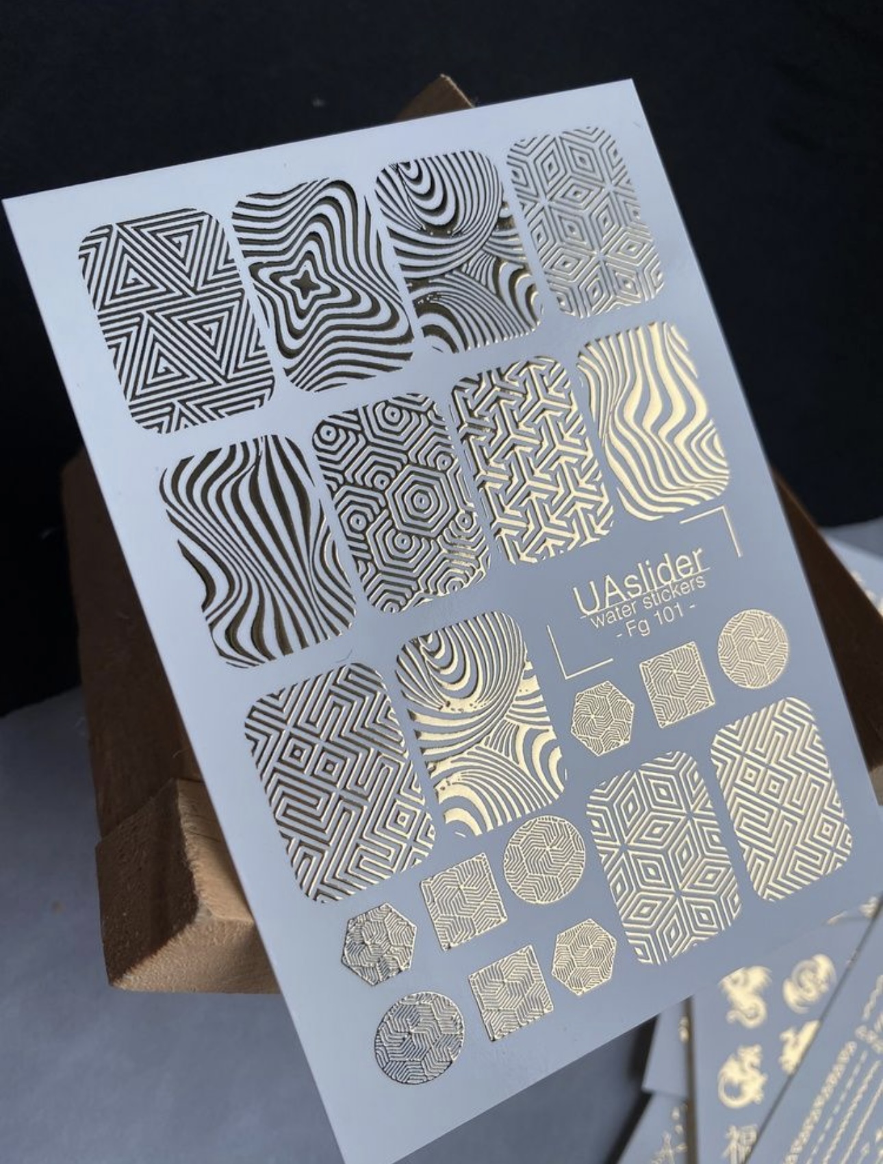 Vandens nagų plėvelės dizainui Fg101