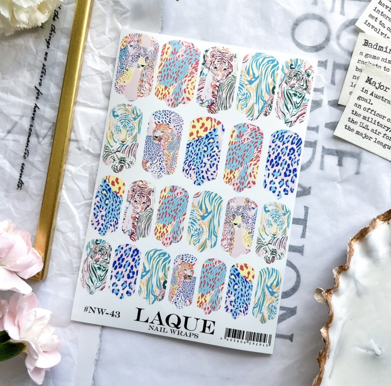 Unikalaus dizaino nagų plėvelės manikiūrui