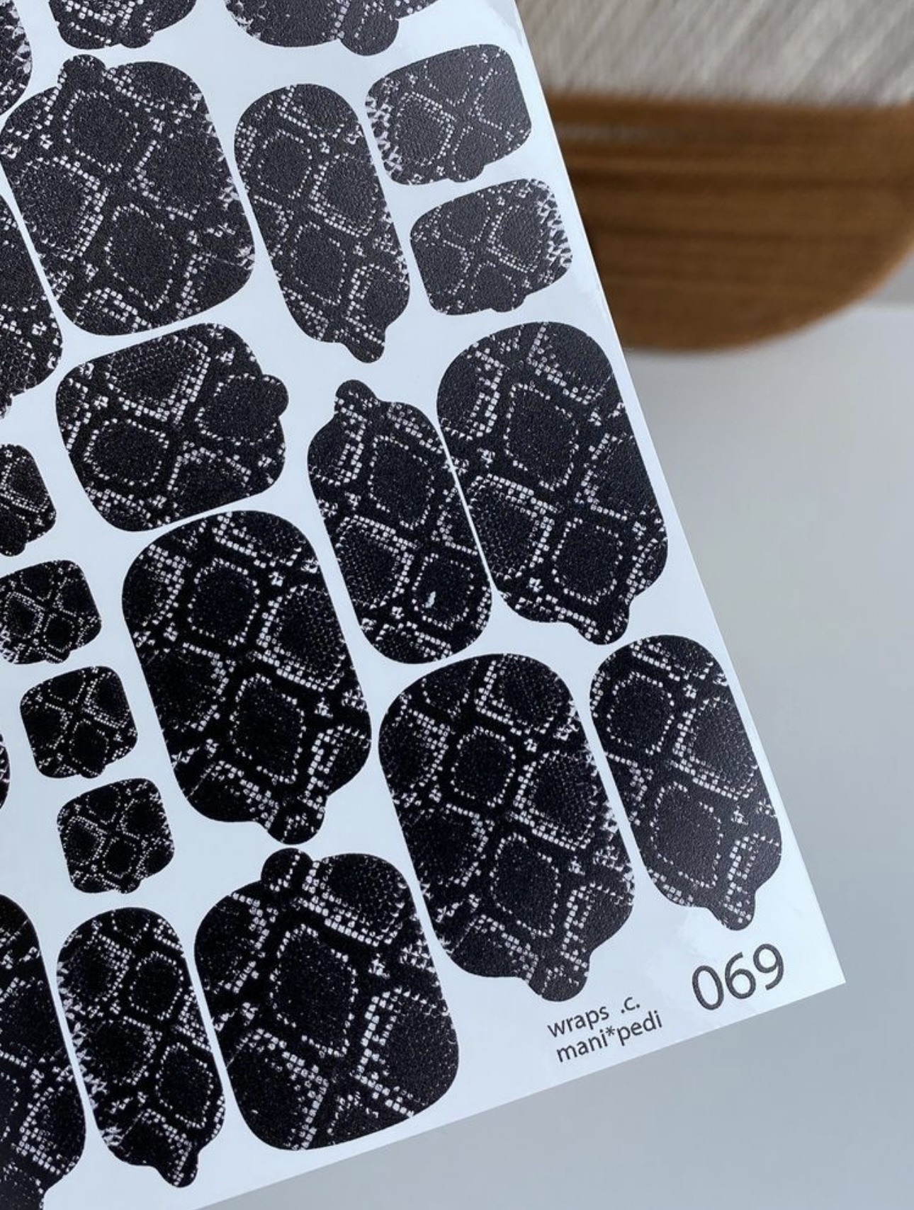 Nagų plėvelių manikiūrui ir pedikiūrui komplektas | 069